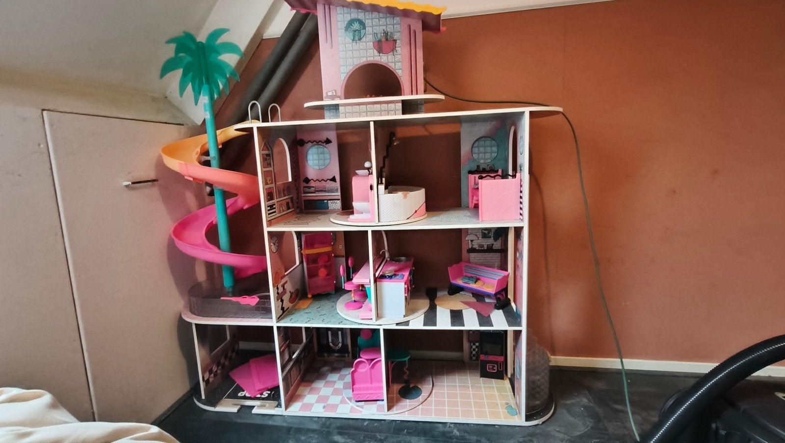 lol poppenhuis, Ophalen, Zo goed als nieuw