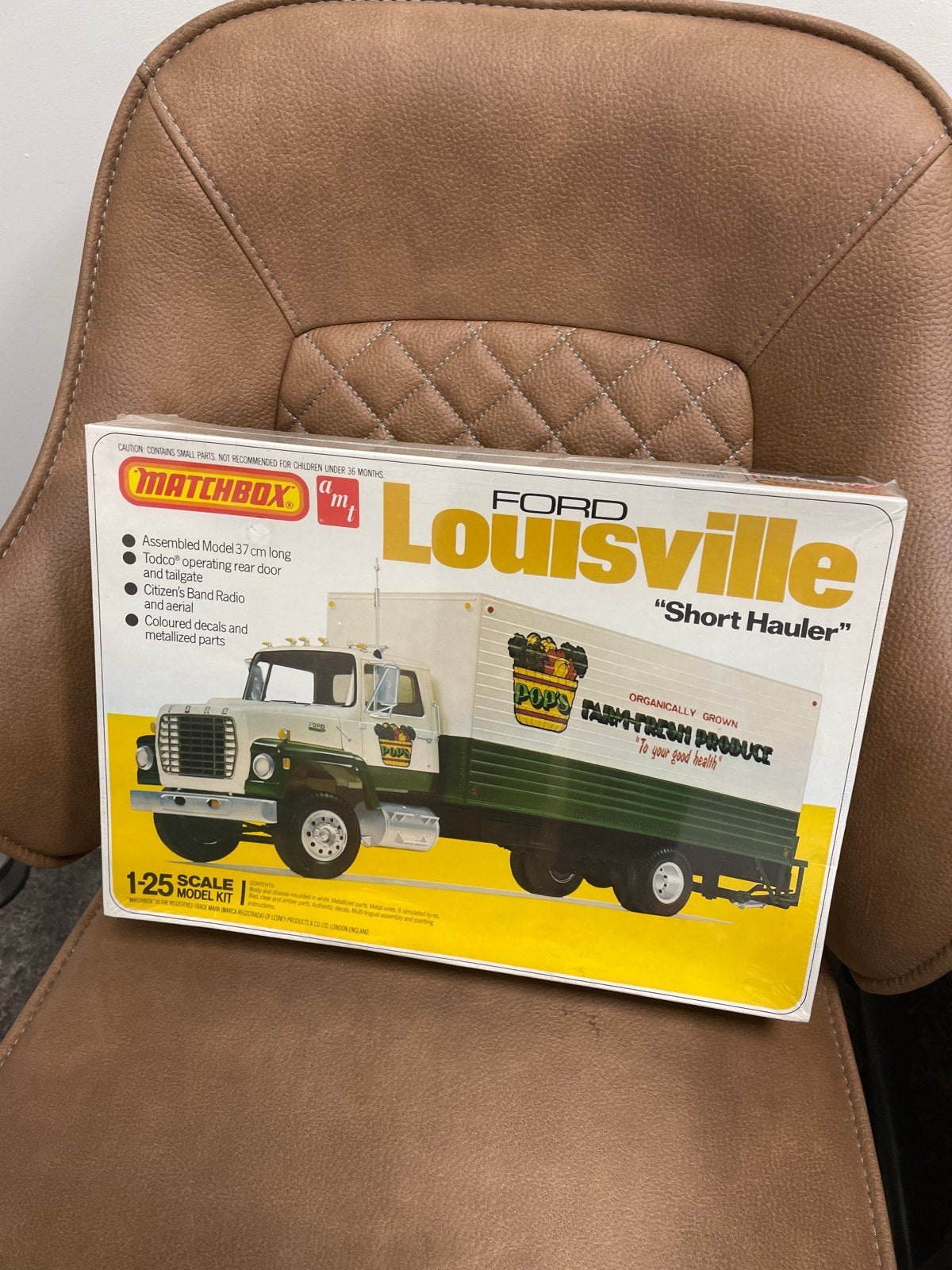 Matchbox AMT Ford Louisville "Short Hauler" Modelbouwkit, Overige merken, Groter dan 1:32, Nieuw, Ophalen of Verzenden