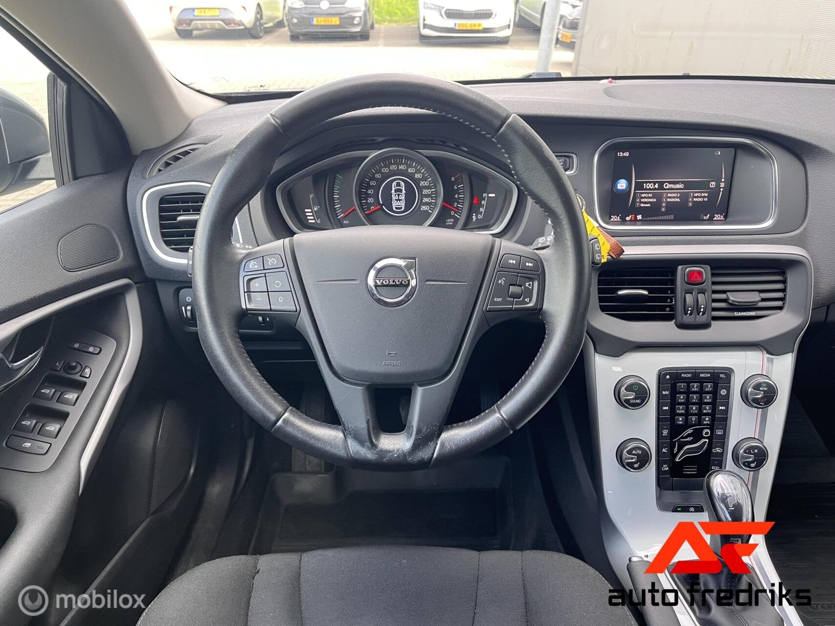 Volvo V40 1.5 T3 Nordic+ | Stoelverwarming | Automaat |, Euro 6, 4 cilinders, 700 kg, Bedrijf