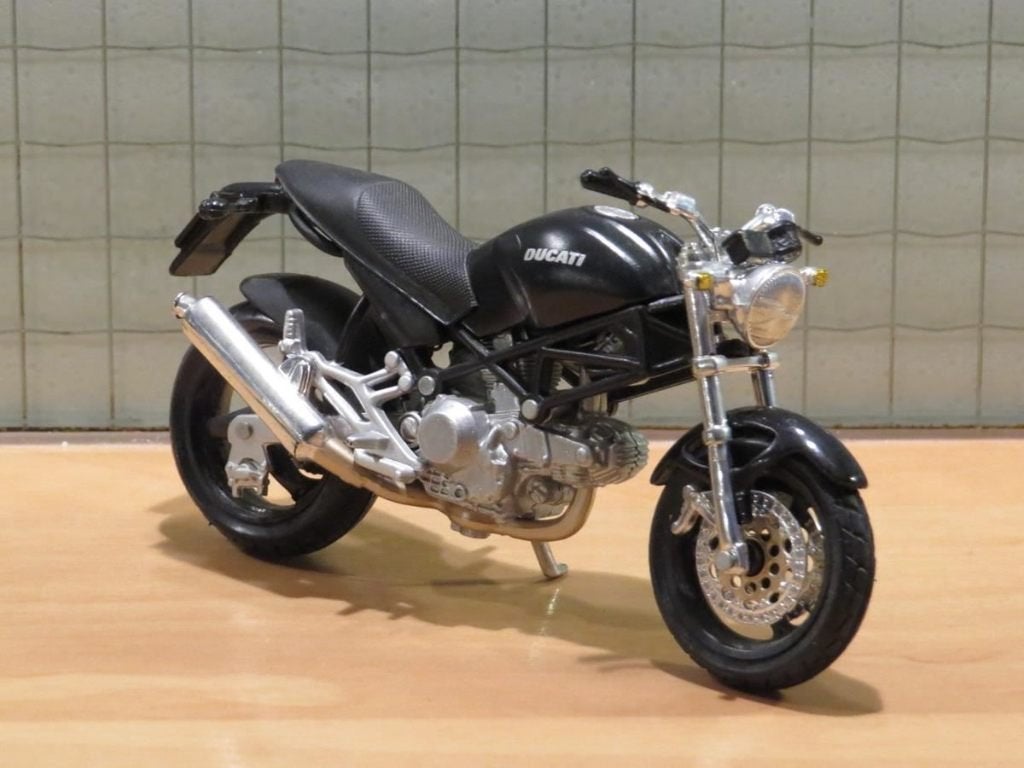 Ducati Monster Dark 1:18 blister, MayCheong, Maisto, Nieuw, Ophalen of Verzenden