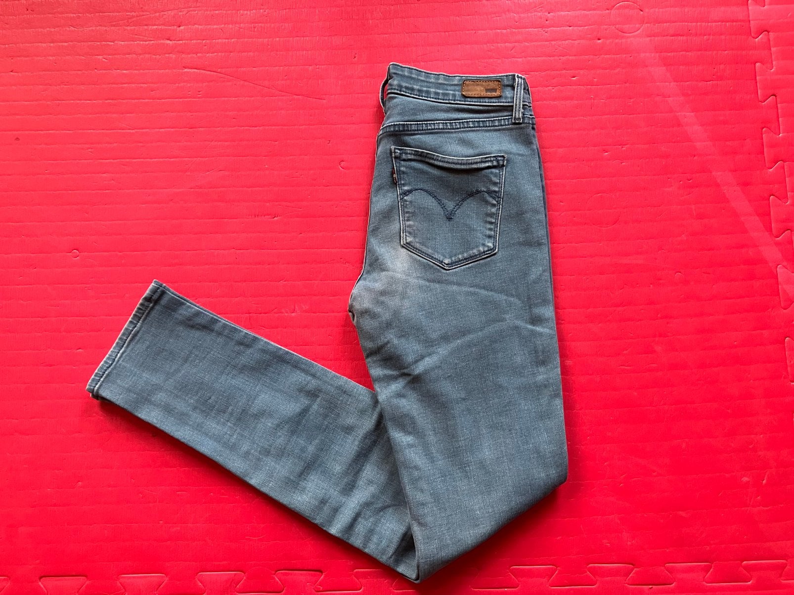 Levi’s jeans demi curve mid rise slim maat 27, Ophalen of Verzenden, Gedragen, Blauw, W27 (confectie 34) of kleiner