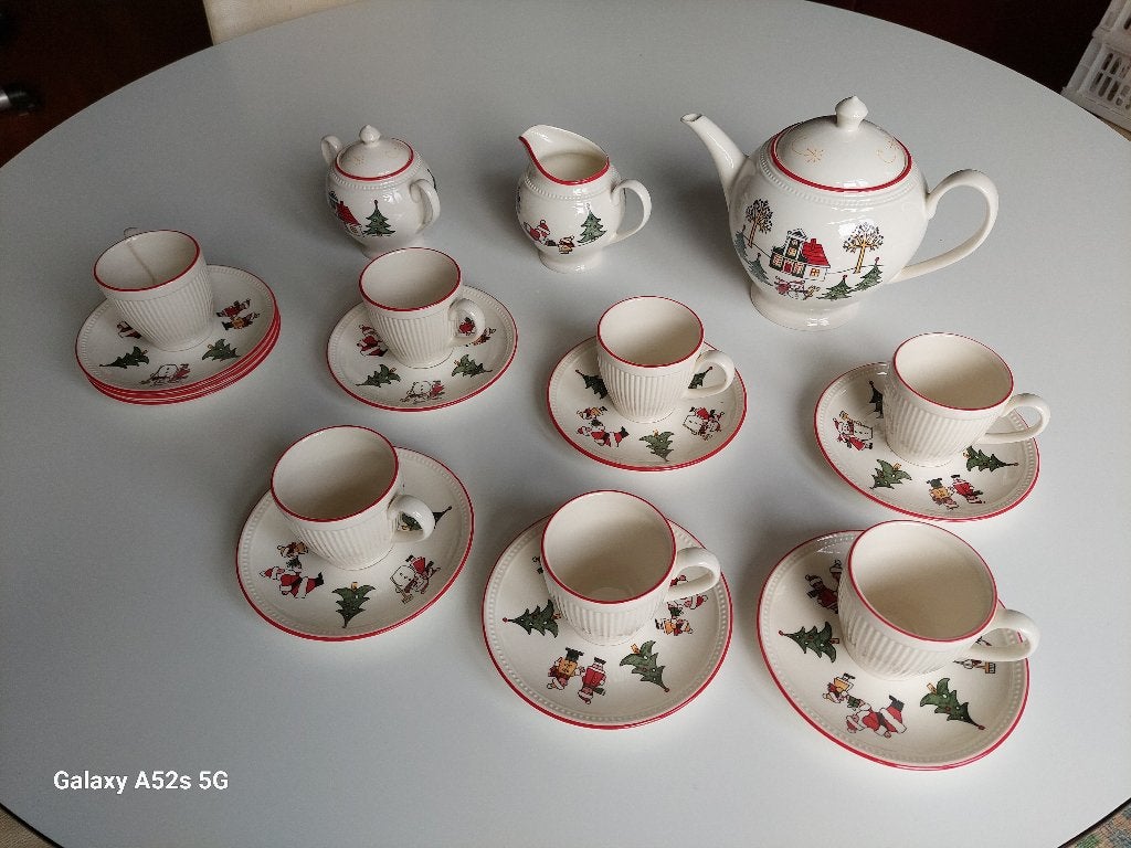 Wedgwood Windsor kerst koffie/theeservies, Ophalen of Verzenden, Zo goed als nieuw