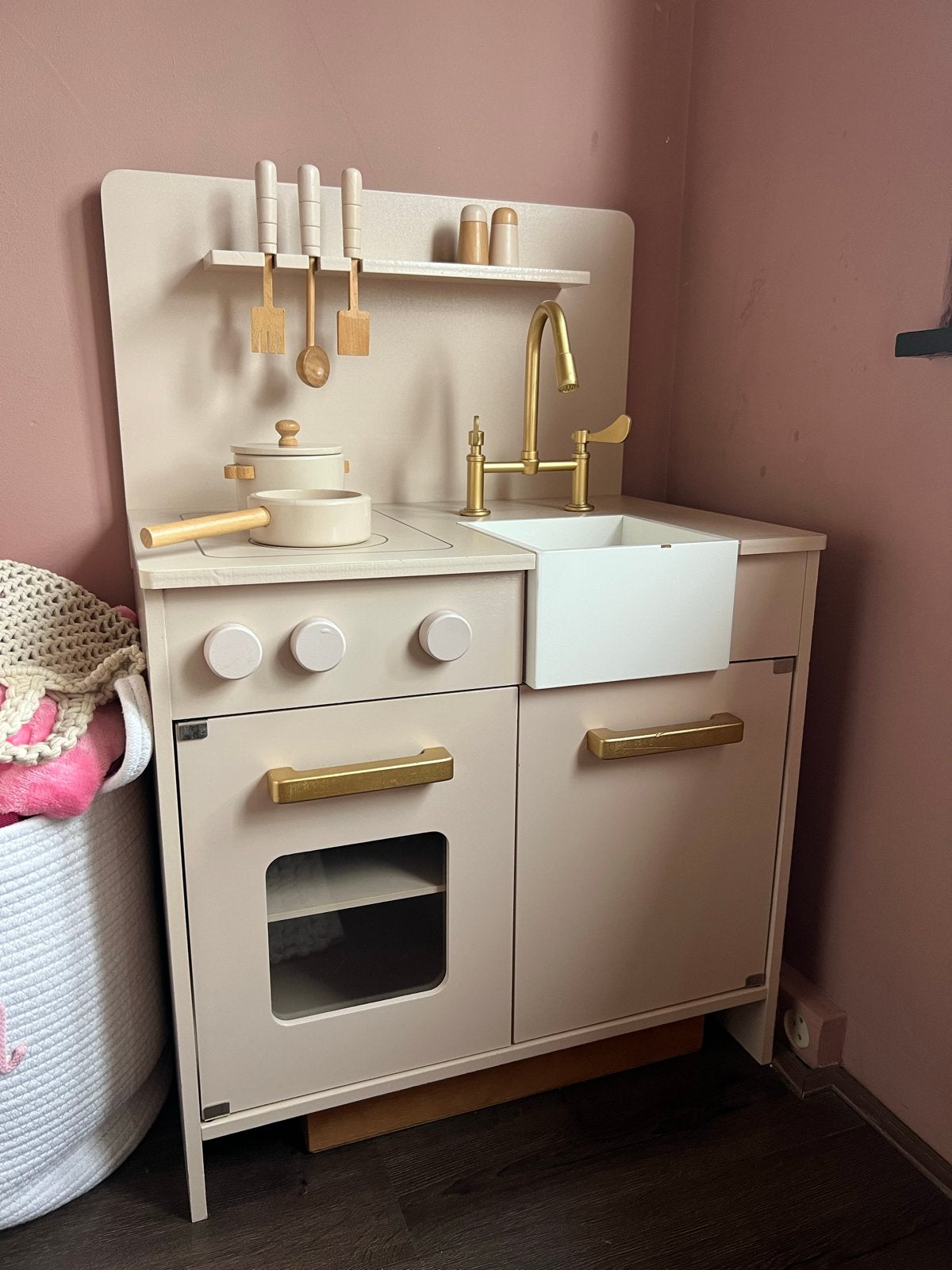 Houten speelkeuken Petite amelie, Kinderen en Baby's, Speelgoed | Overig, Ophalen, Zo goed als nieuw, Jongen of Meisje
