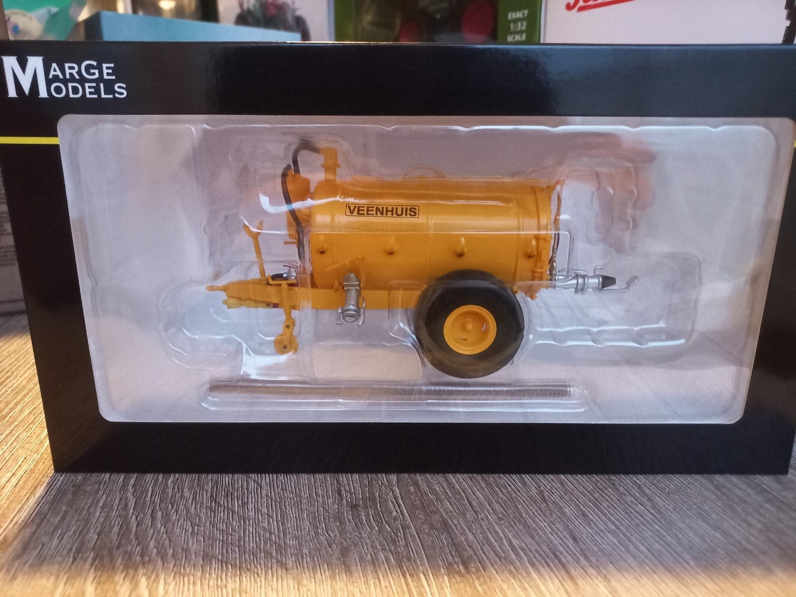 Veenhuis Populair 3200 L Giertankje Marge Models, Ophalen of Verzenden, Nieuw, Tractor of Landbouw, Overige merken