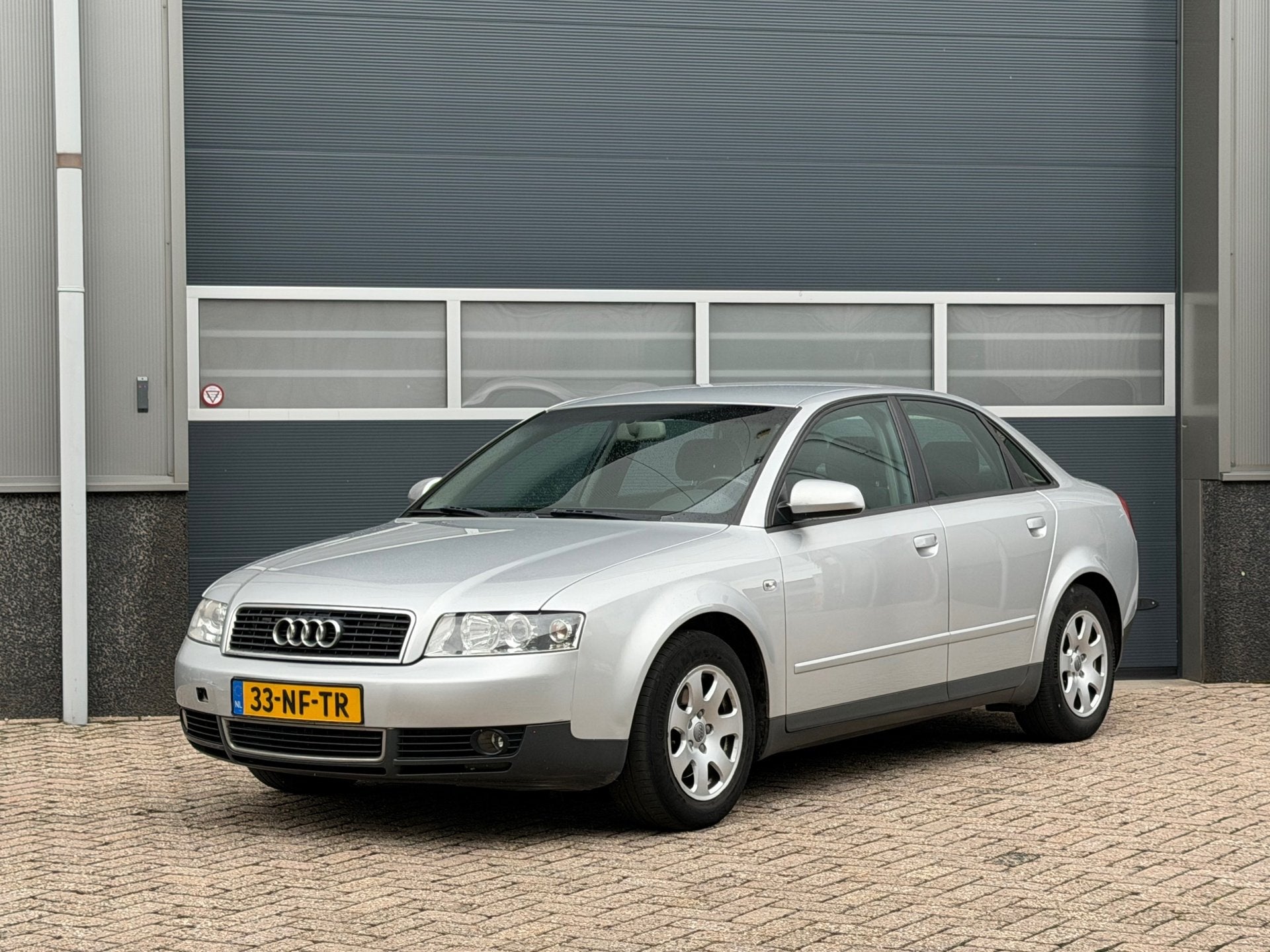 Audi A4 Limousine 2.0 Pro Line bj.2003 Airco|Cc|Trekh|Nap., Stof, Gebruikt, 4 cilinders, 1984 cc