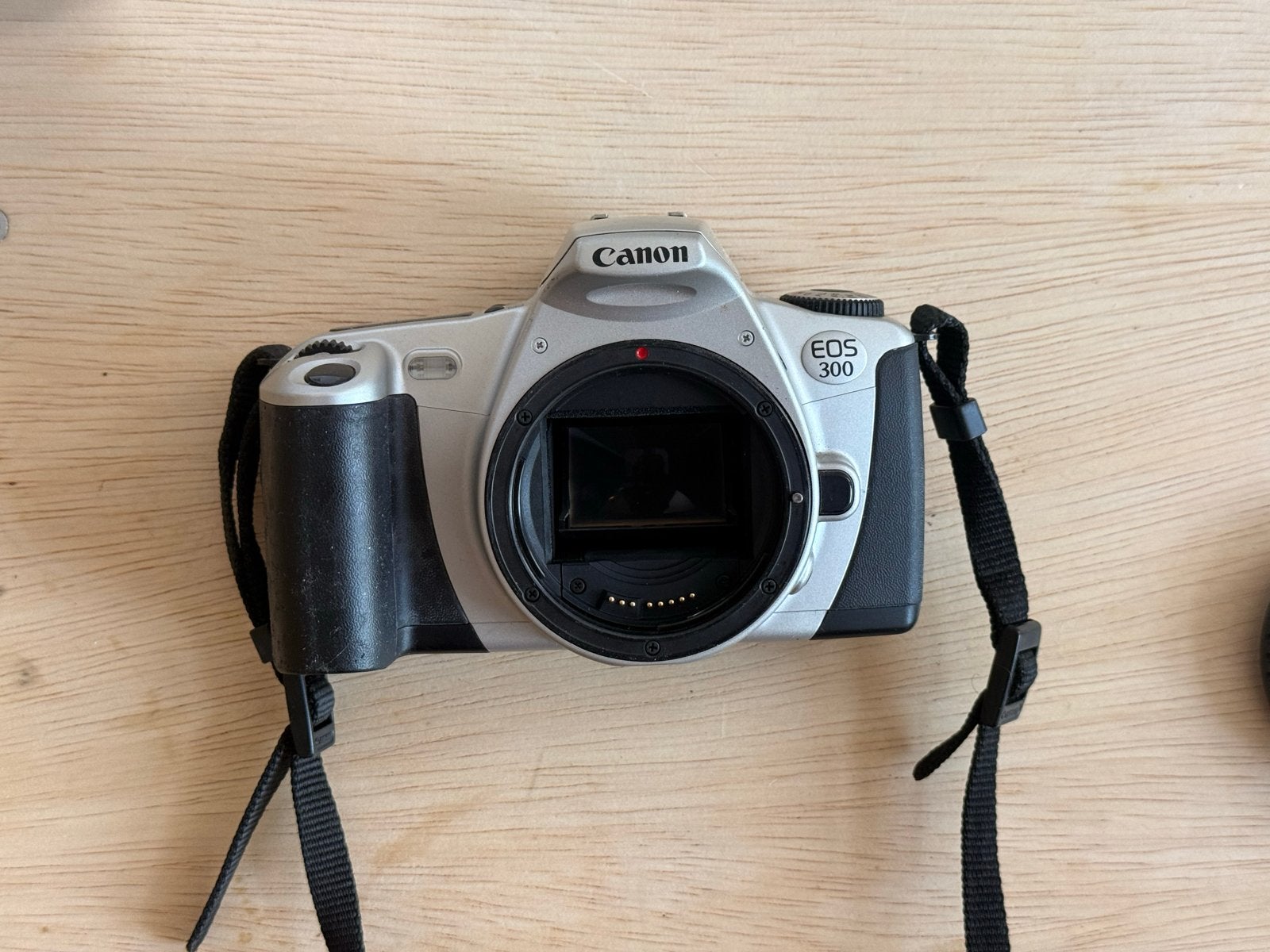 Canon EOS 300 spiegelreflexcamera (body), Ophalen of Verzenden, Gebruikt, Spiegelreflex, Canon