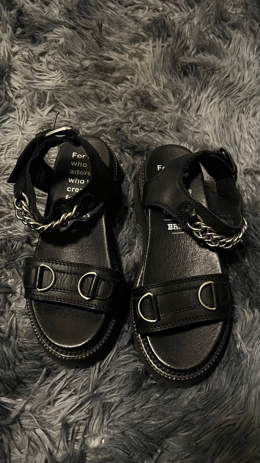 BRONX sandalen met kettingdetail - Zo goed als nieuw, Ophalen of Verzenden, Zo goed als nieuw, Zwart, Sandalen of Muiltjes