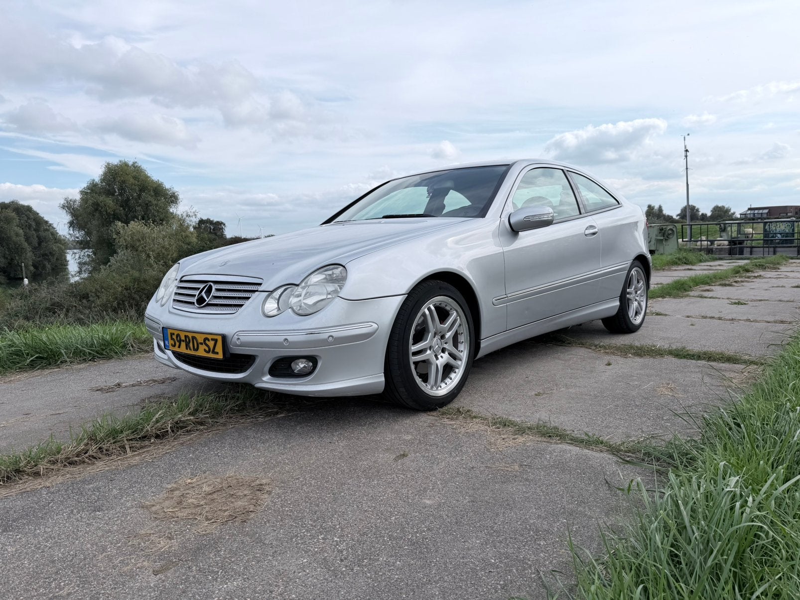 Mercedes-Benz C-Klasse 1.8 C200 Kompr Sportcoupe AUT 2005, Auto's, Zwart, 4 cilinders, 4 stoelen, 163 pk