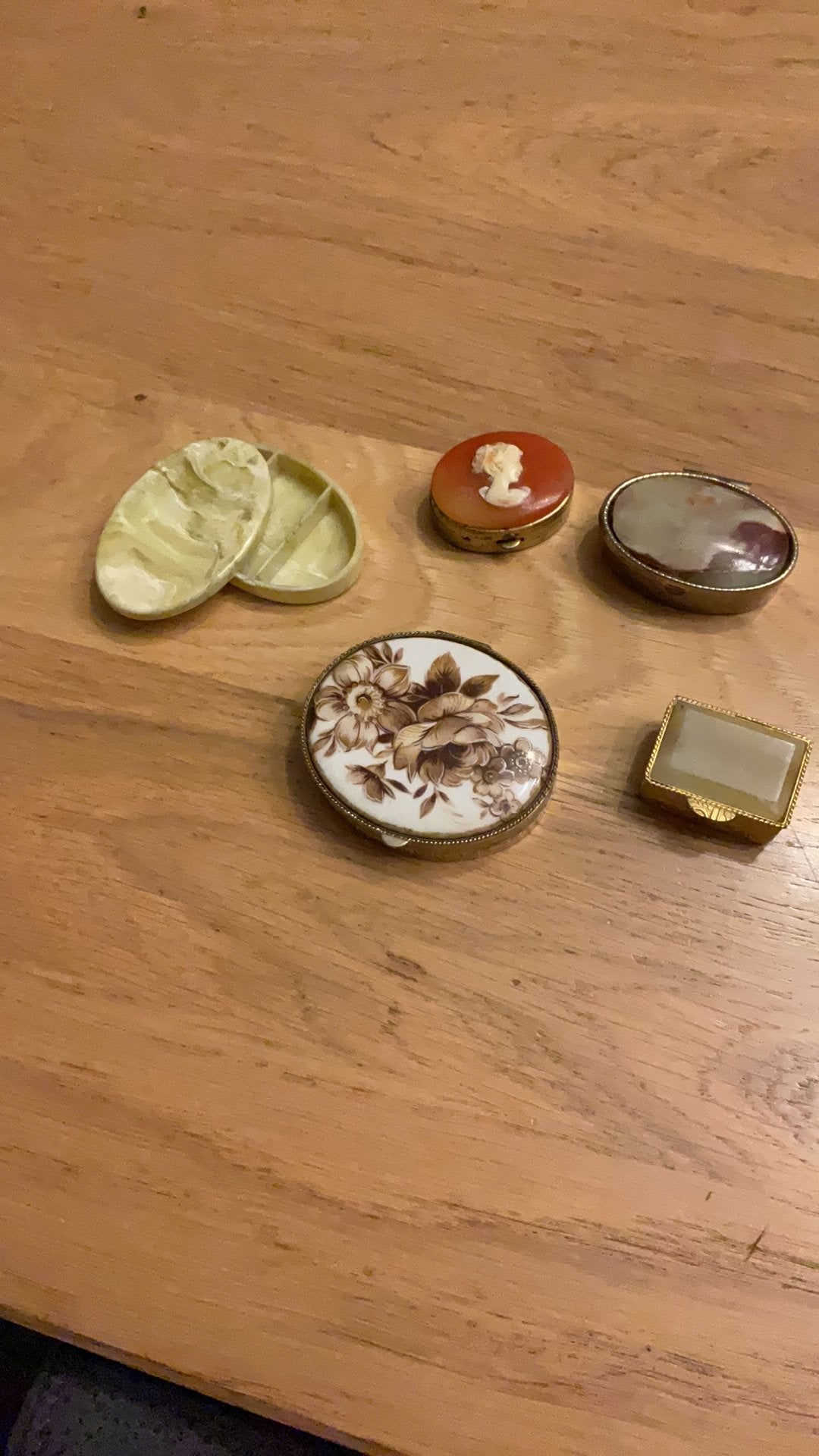 5 vintage pillen doosjes, Ophalen of Verzenden, Huis en Inrichting