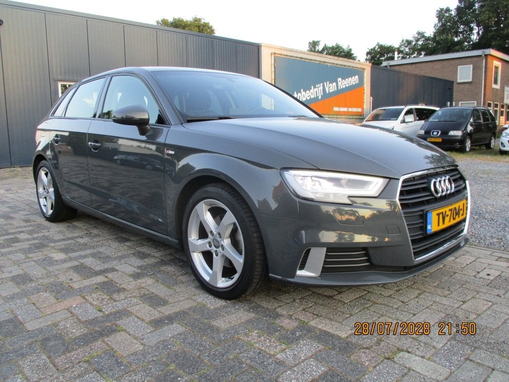 Audi A3 Sportback 30 TFSI Sport Edition. (bj 2018), Auto's, Gebruikt, Euro 6, 1165 kg, 116 pk