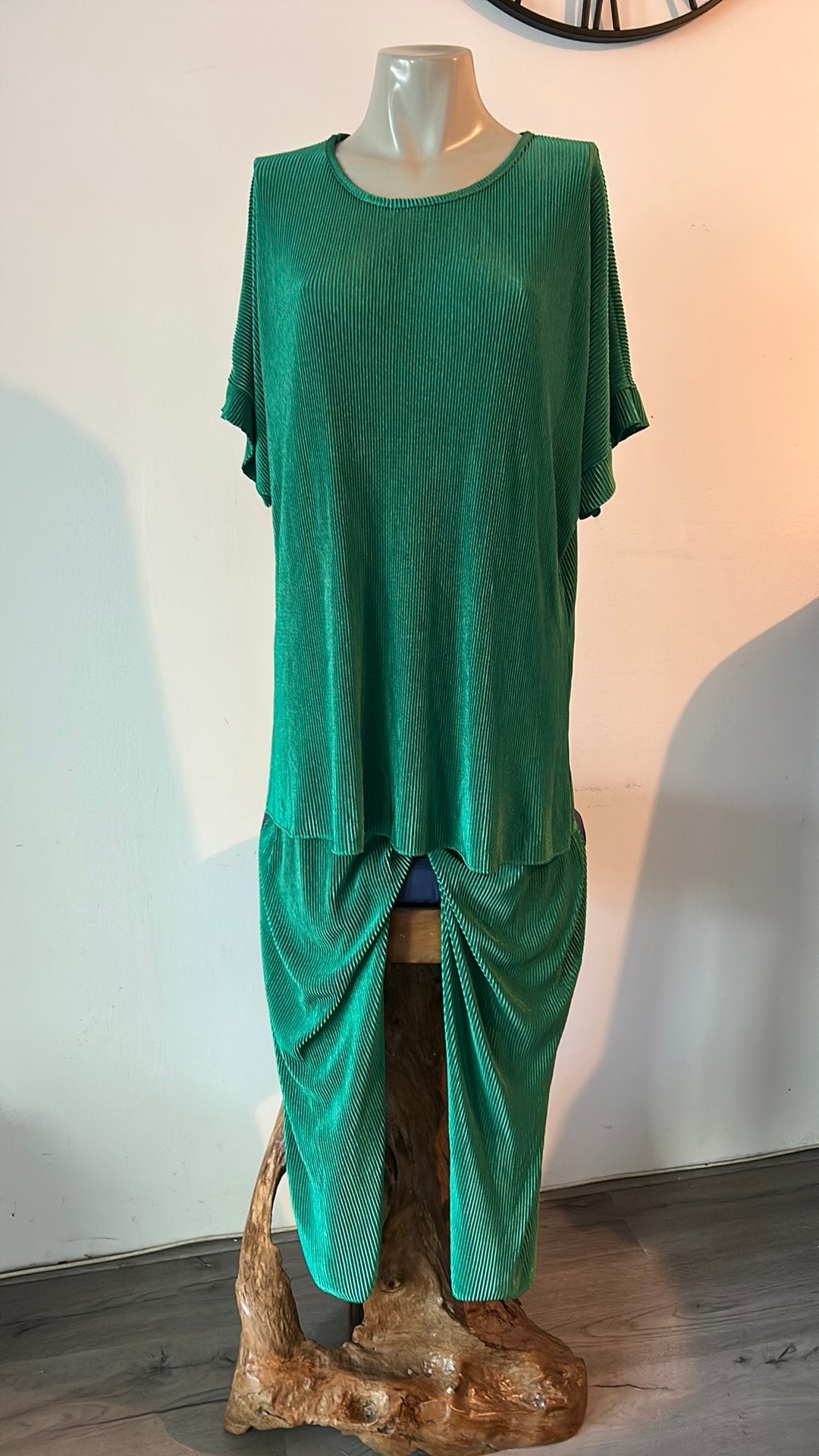 Groen setje topje en broek M/L, Kleding | Dames, Huispakken, Ophalen of Verzenden, Zo goed als nieuw, Groen