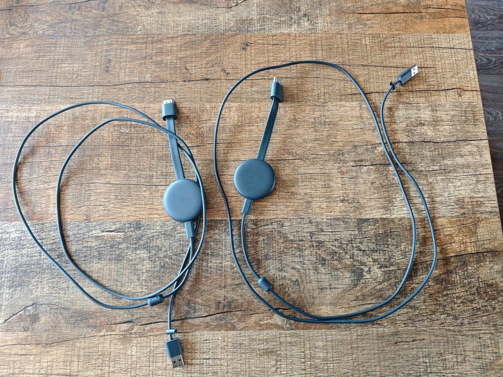 2x Google Chromecast 3e generatie (HDMI, USB), Ophalen, Zo goed als nieuw, HDMI, Zonder harde schijf