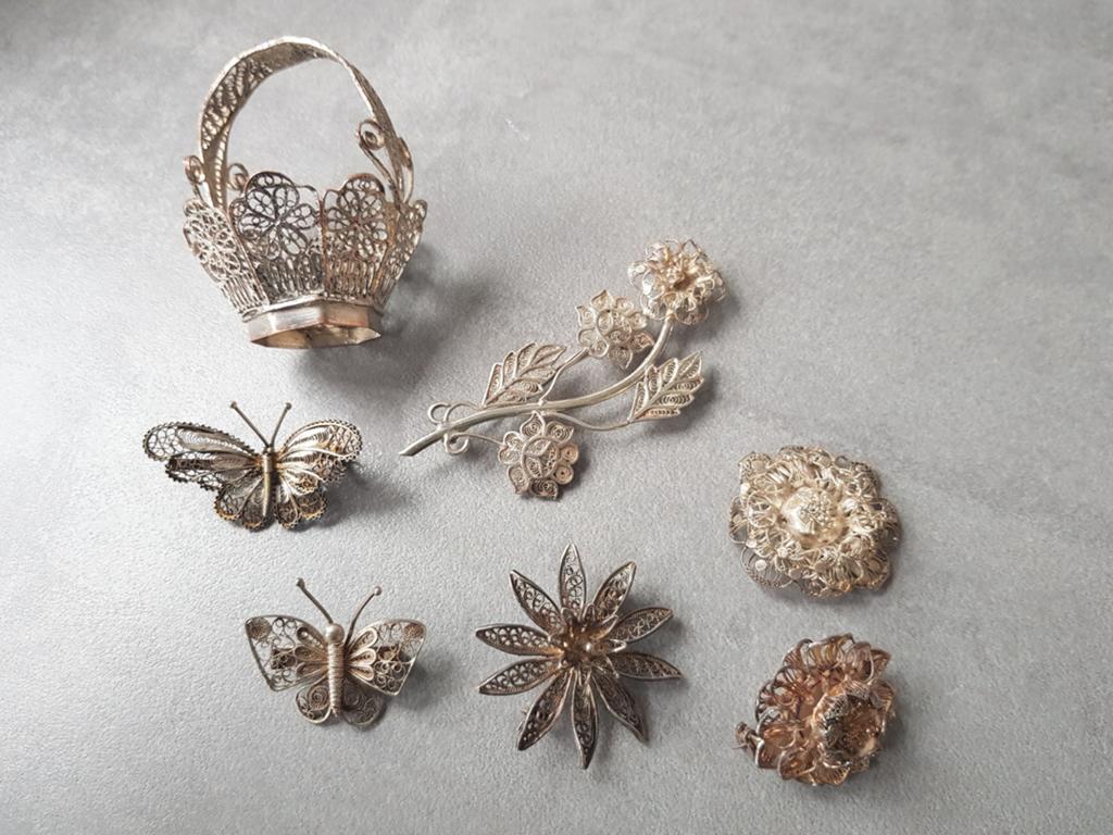 Filigrain GEMERKT, Sieraden, Tassen en Uiterlijk, Antieke sieraden, Ophalen of Verzenden, Overige materialen, Broche