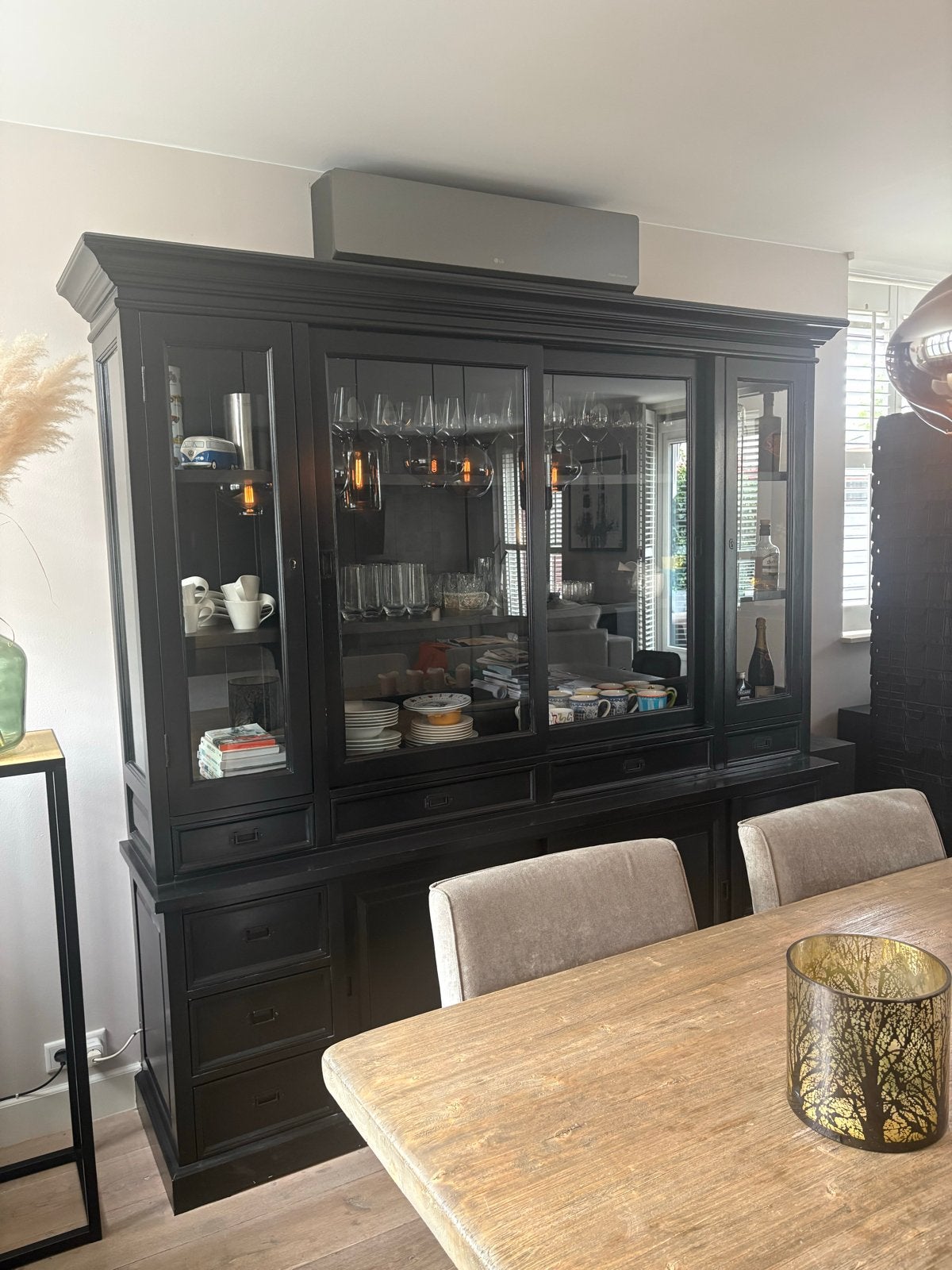 Zwarte vitrinekast/dressoir 220x220x50 cm, Ophalen, Gebruikt, 200 cm of meer, Met lade(s)