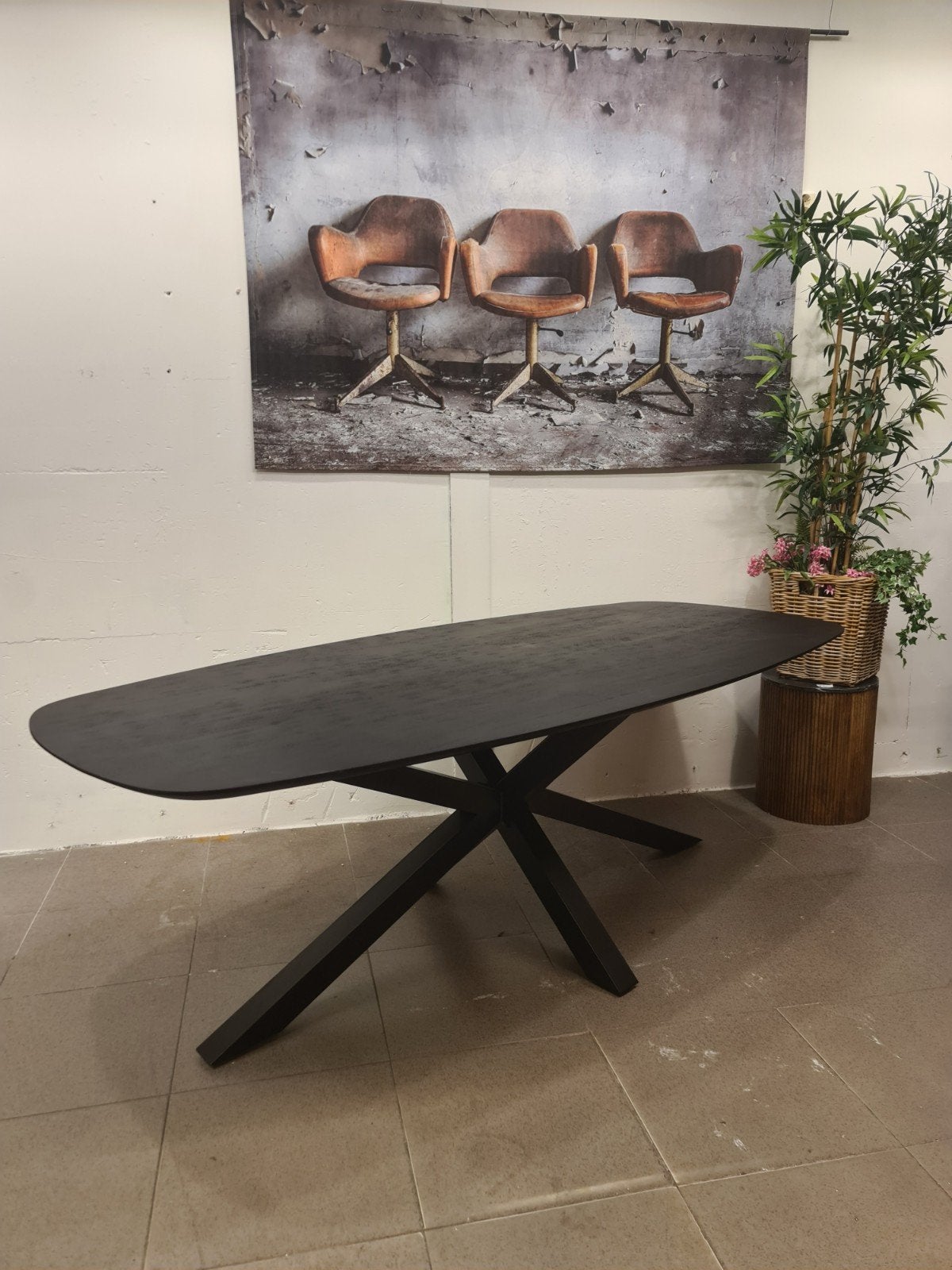 Nieuwe eettafel 230x110cm Deens ovaal zwart eiken spinpoot, Ophalen, Hout, Zwart, .