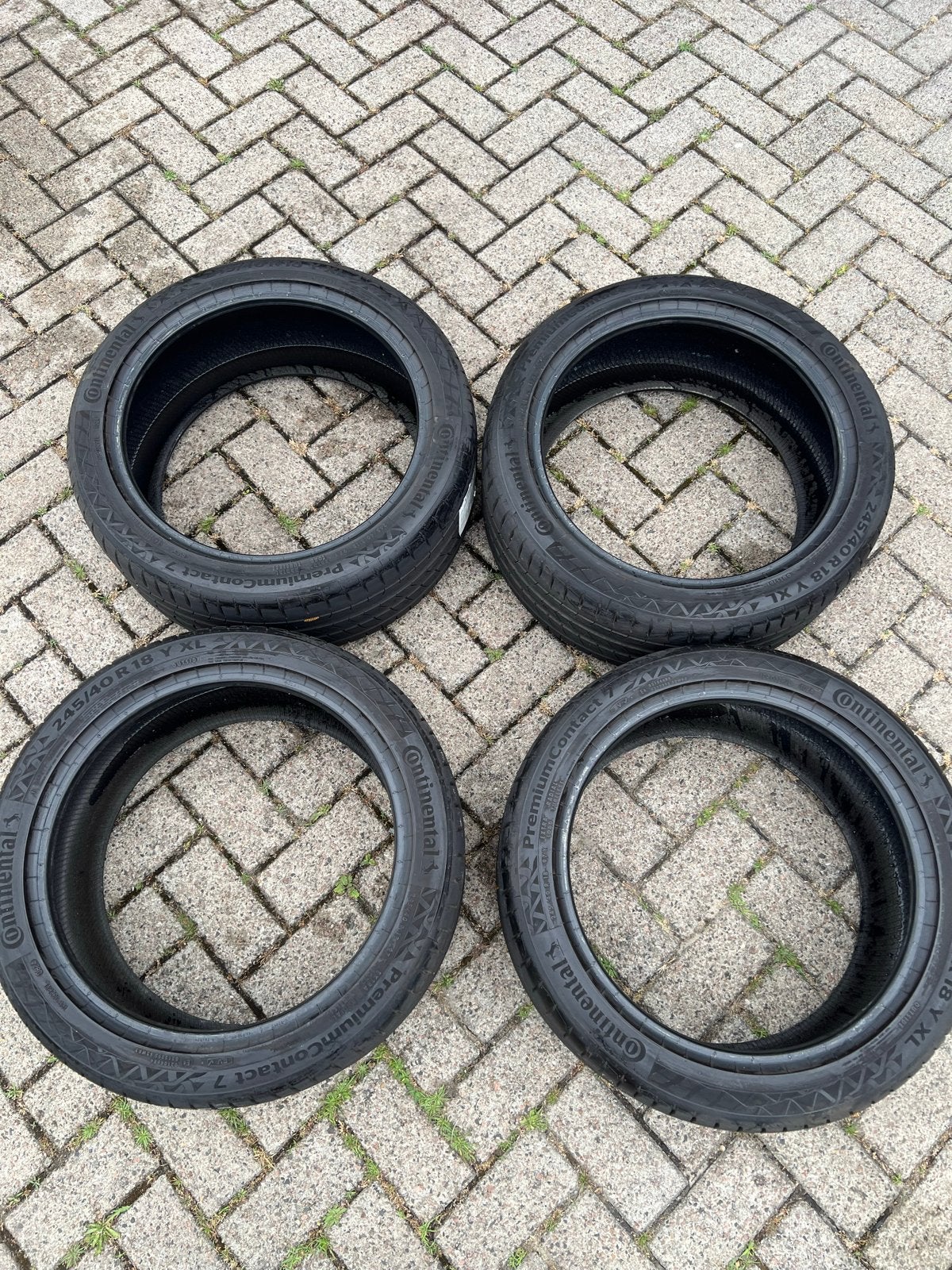 Continental PremiumContact 7 245/40/18 97V Zomerbanden, Auto-onderdelen, Banden en Velgen, 18 inch, Ophalen of Verzenden, Band(en)