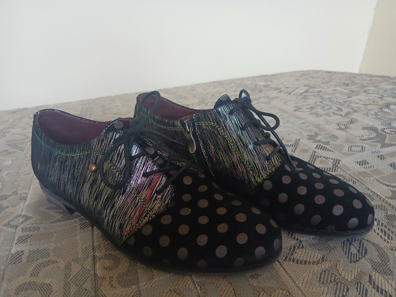 Laura Vita schoenen 42, Ophalen of Verzenden, Zo goed als nieuw, Sneakers of Gympen