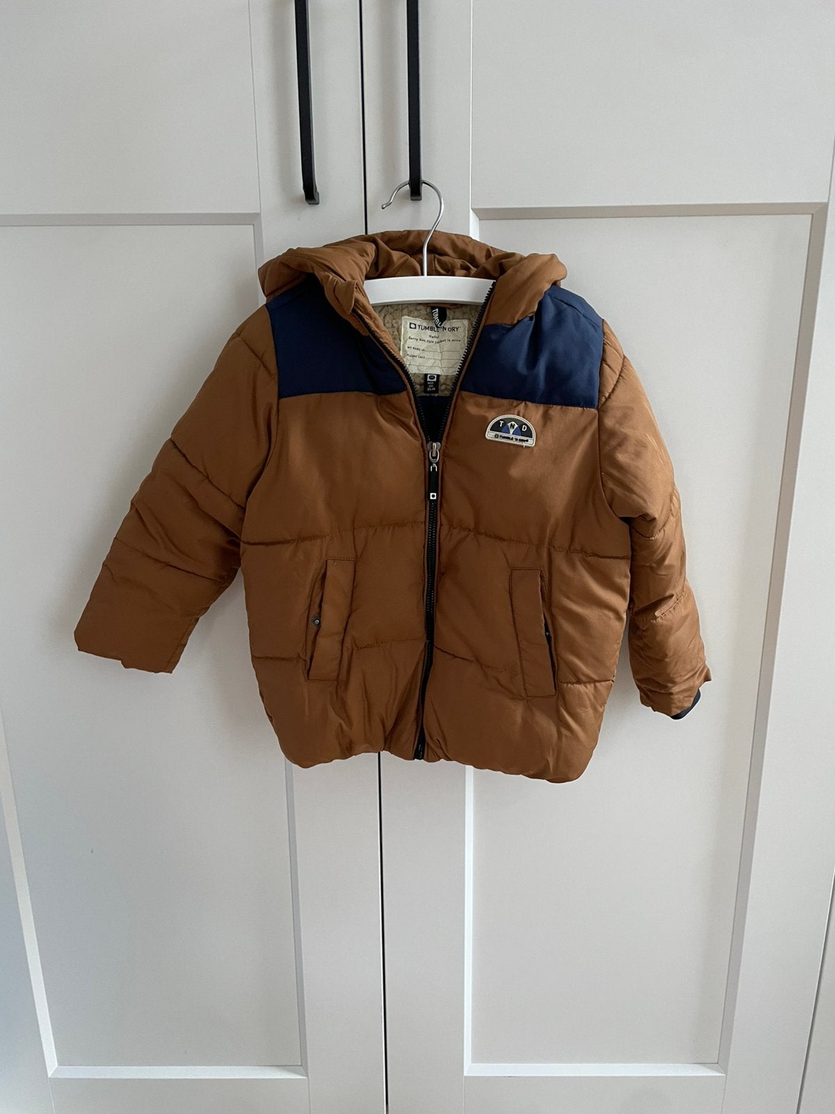 Tumble ’N Dry winterjas bruin blauw maat 104, Ophalen of Verzenden, Gebruikt, Jongen, Jas