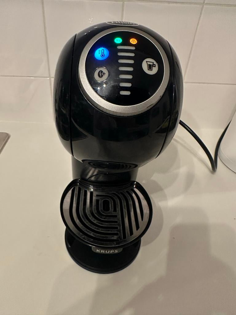 Krups Nescafé Dolce Gusto Genio S Basic Koffiezetapparaat, Witgoed en Apparatuur, Koffiezetapparaten, Ophalen, Gebruikt, Koffiemachine