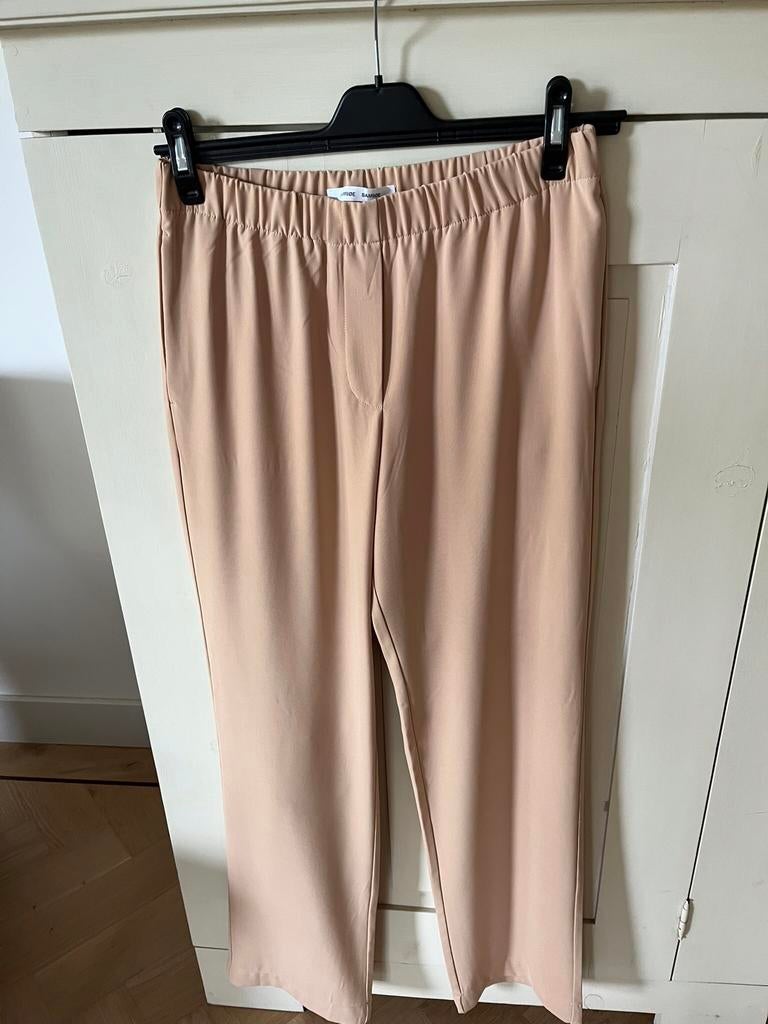 Samsoe Samsoe broek mt M kleur croissant, Kleding | Dames, Maat 38/40 (M), Verzenden, Beige, Zo goed als nieuw