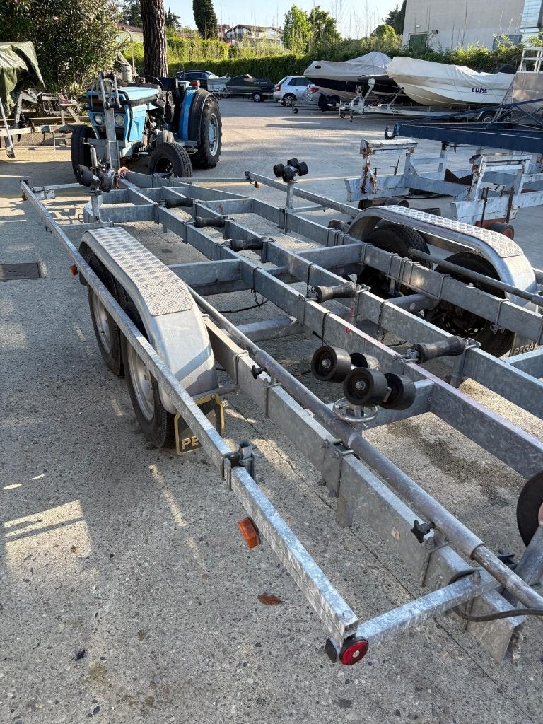Pega 2700KG BJ: 2005, Watersport en Boten, Boottrailers, Ophalen, Gebruikt, 1500 tot 3000 kg, 6 tot 9 meter