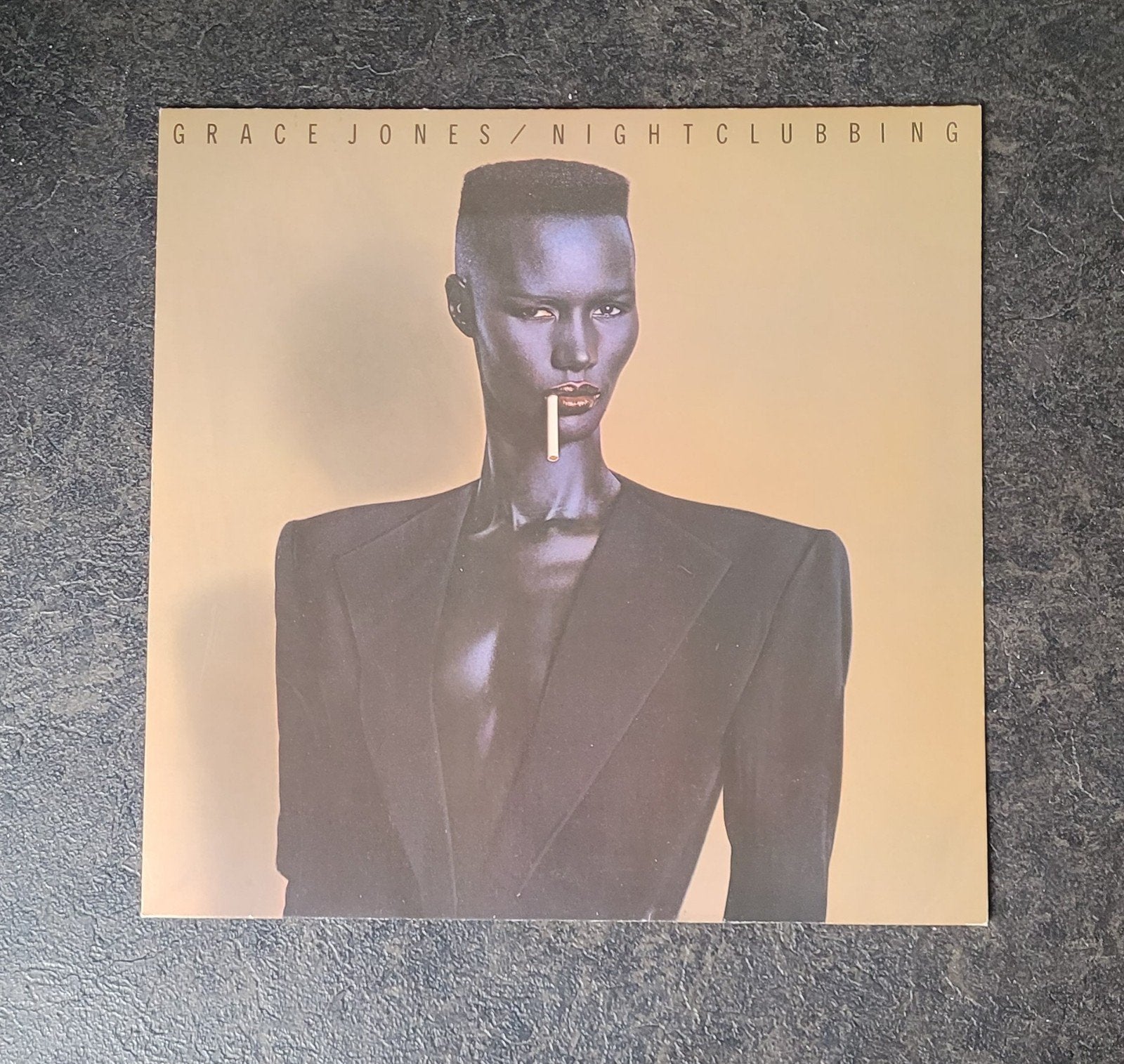 Grace Jones, Ophalen of Verzenden
