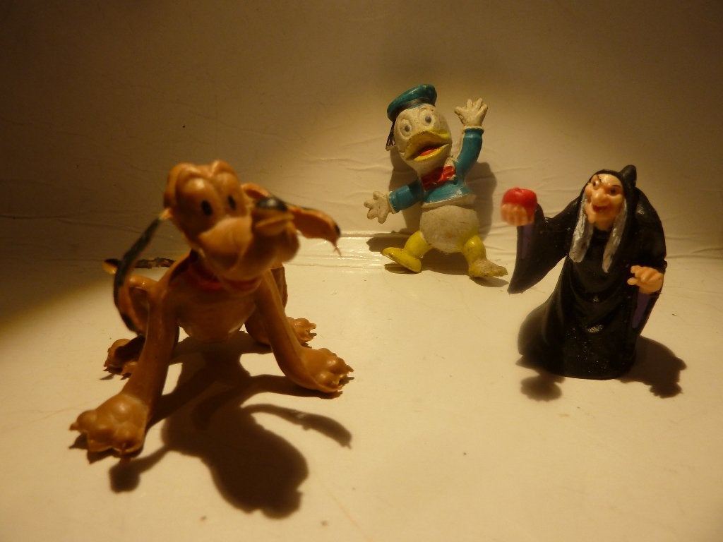 KLEIN SETJE DISNEY FIGUURTJES., Verzamelen, Ophalen of Verzenden, Donald Duck, Zo goed als nieuw, Beeldje of Figuurtje
