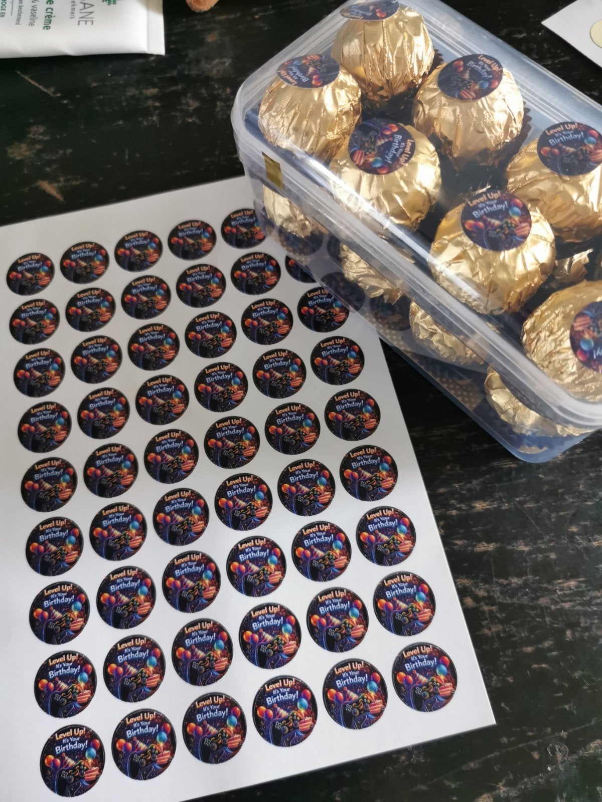 vel stickers voor op een traktatie 2,00, Ophalen of Verzenden