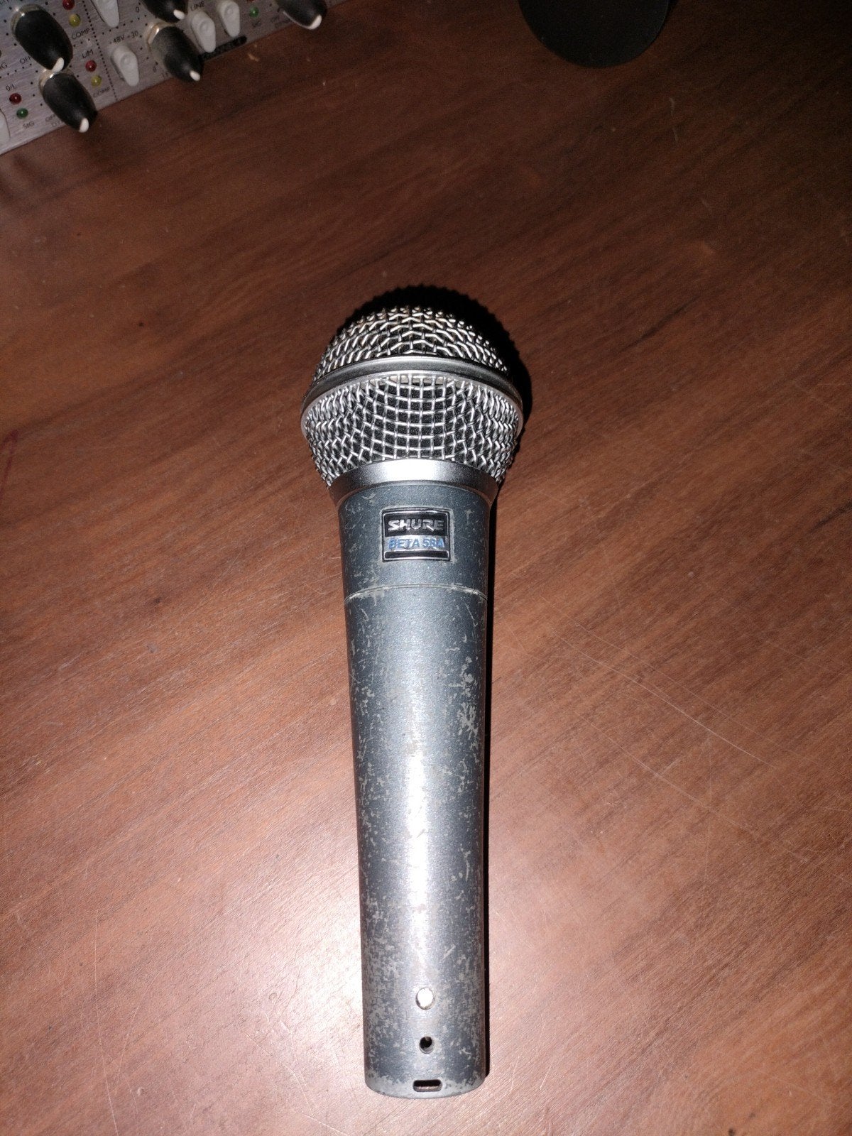Shure Beta 58a, Ophalen of Verzenden, Gebruikt, Zangmicrofoon