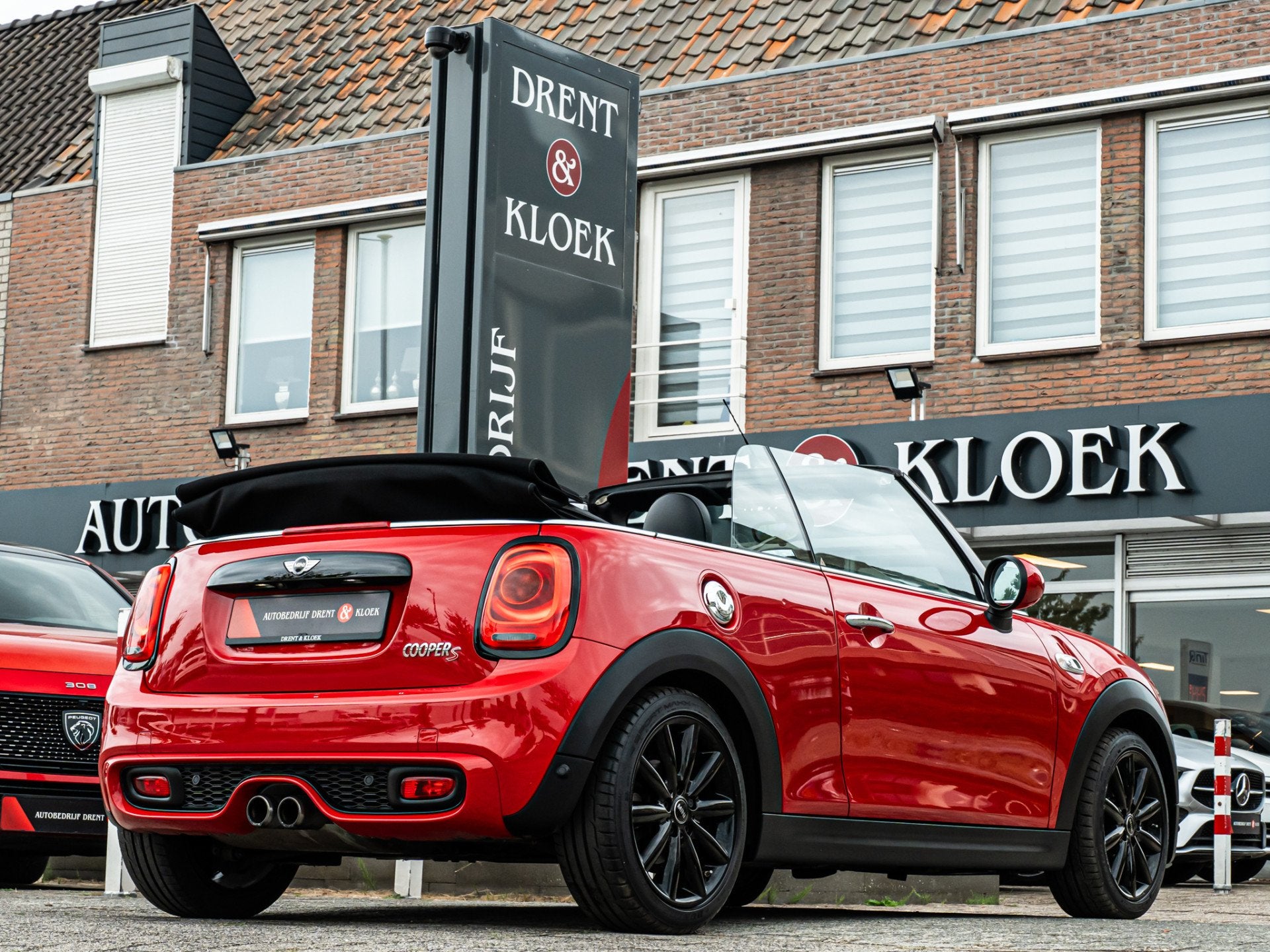 MINI Cabrio 2.0 Cooper S Chili Serious Business ORG NL HARMA, Auto's, Mini, 1998 cc, Automatische klimaatregeling, Gebruikt, Euro 6