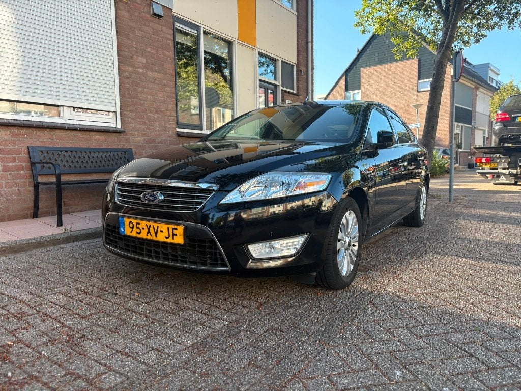 Ford Mondeo 1.6 Ghia uitvoering 16V 92KW 5D 2007 Zwart, Voorwielaandrijving, 1596 cc, 4 cilinders, Mondeo