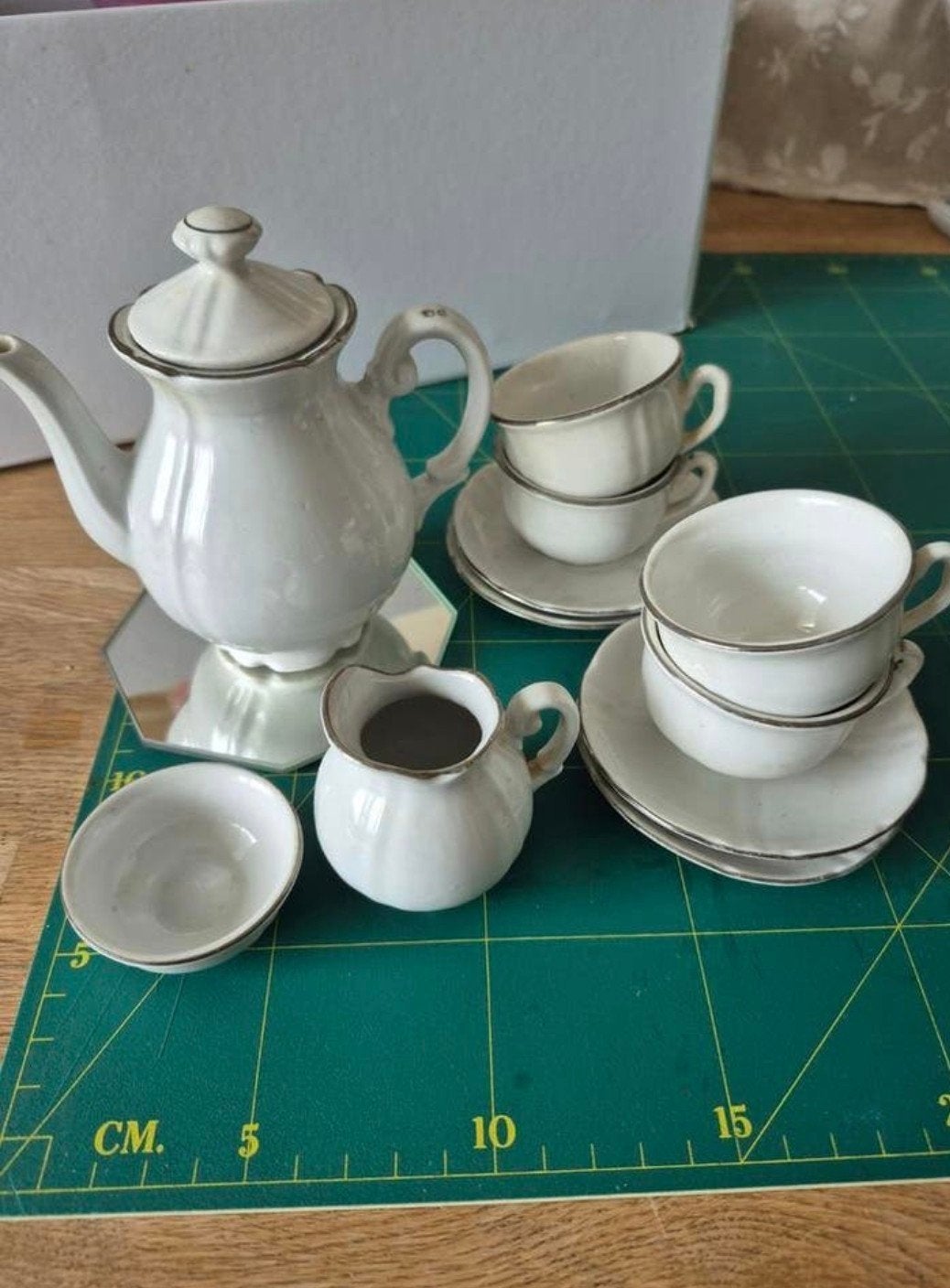 vintage porseleinen kinder serviesje van Douwe Egberts., Ophalen of Verzenden, Zo goed als nieuw, Porselein, Compleet servies