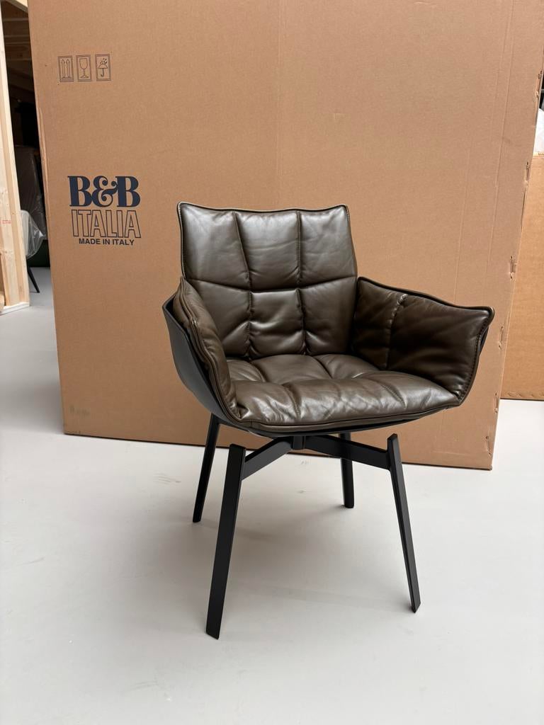 6 x B&B Italia Husk dining Chair draaibaar leather LP €2.641, Zwart, 9723 CA, Ophalen of Verzenden, Zo goed als nieuw
