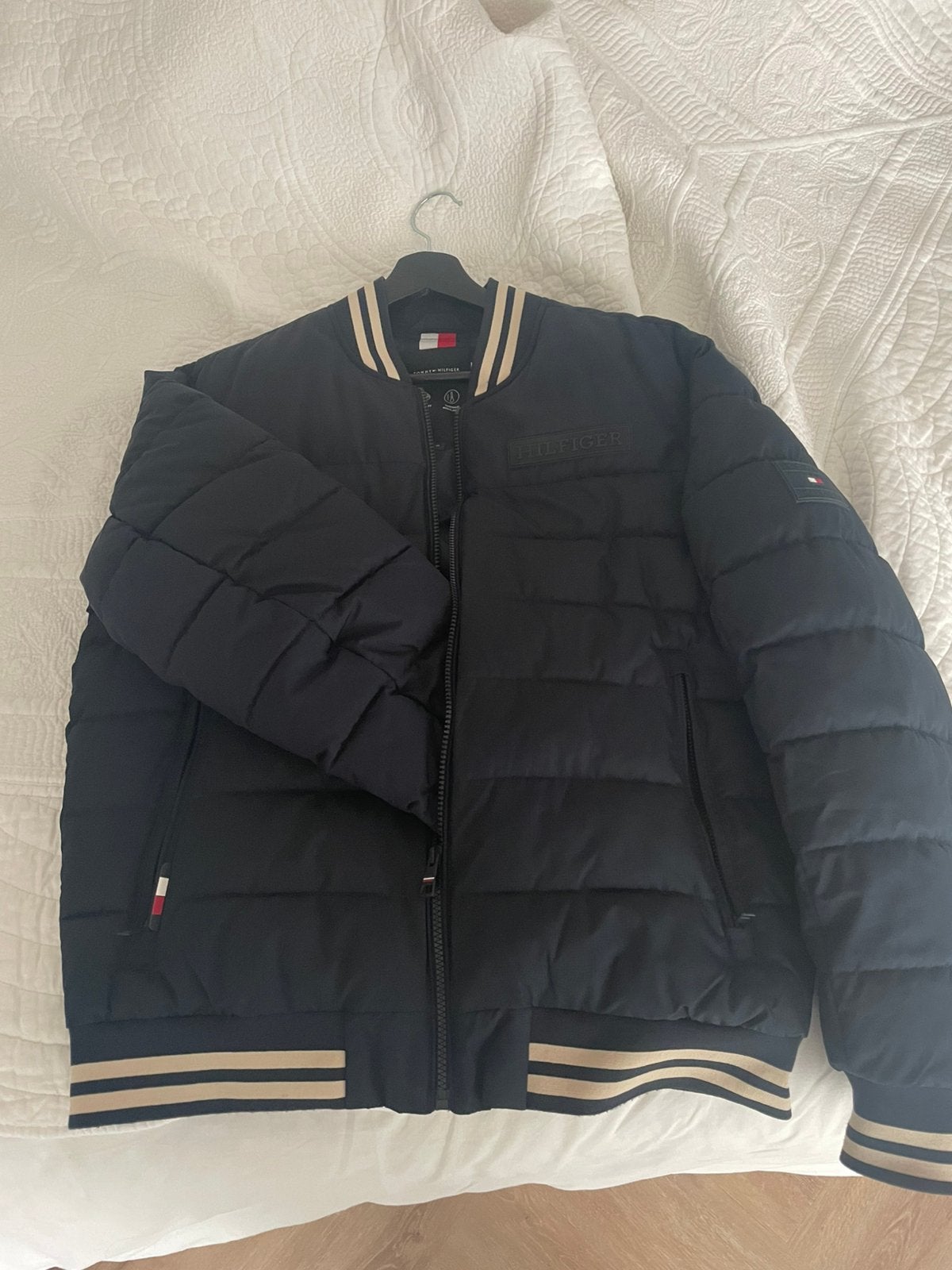 Tommy Hilfiger (De Bijenkorf) maat M nette staat, Kleding | Heren, Ophalen of Verzenden, Zo goed als nieuw, Blauw
