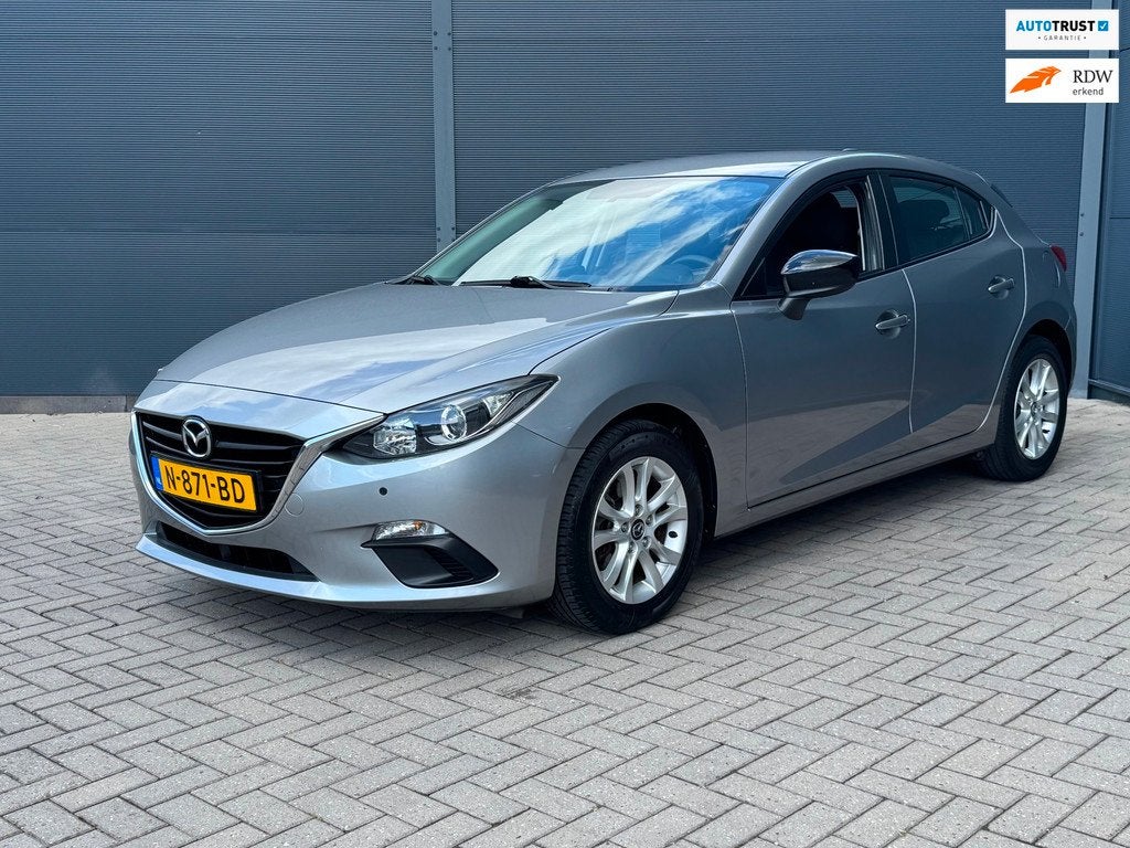 Mazda 3 1.5 S facelift / Pdc, Auto's, Mazda, Voorwielaandrijving, Euro 5, 101 pk, Gebruikt