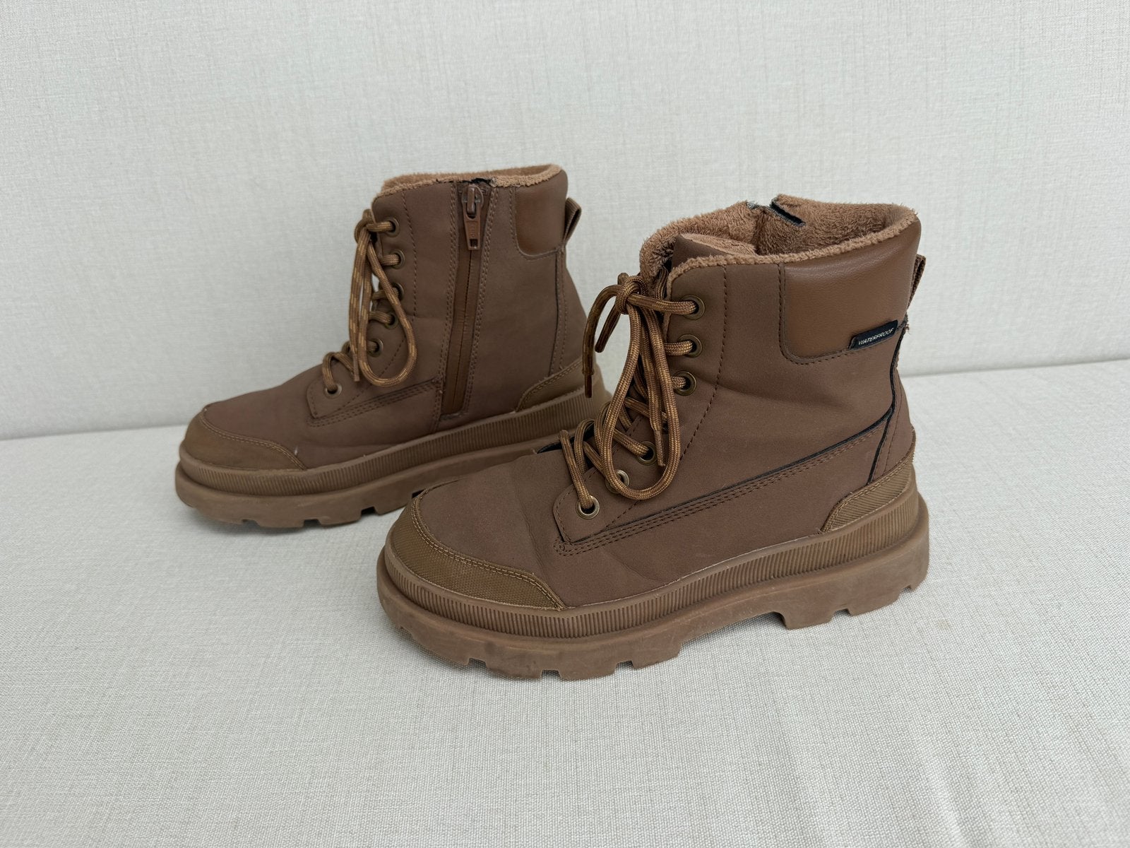 Waterdichte boots maat 35!, Meisje, Schoenen, Ophalen of Verzenden, Zo goed als nieuw