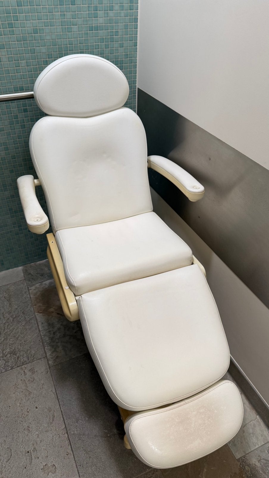 Behandelstoel, Ophalen, Gebruikt, Massagetafel