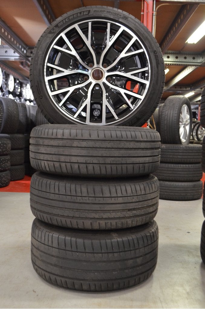 Org. 20" Porsche Taycan S Aero Velgen  + Zomerbanden + TPMS, Auto-onderdelen, Banden en Velgen, Niet ingevuld, Banden en Velgen