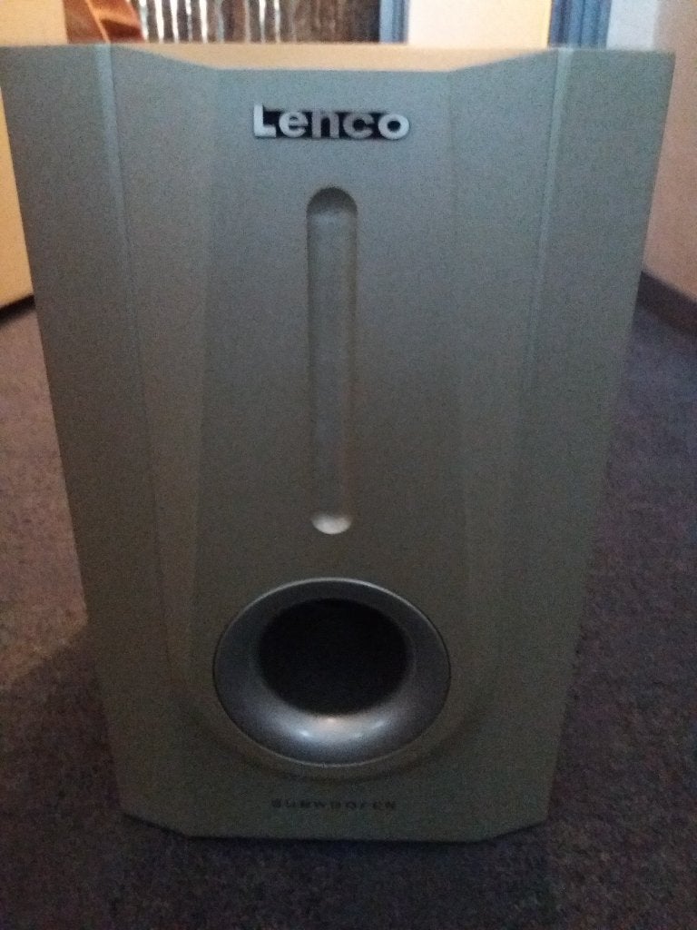 Een Subwoofer met 3 kleine boxjes., Gebruikt, Subwoofer, Geschikt voor surround/home cinema, Minder dan 60 watt