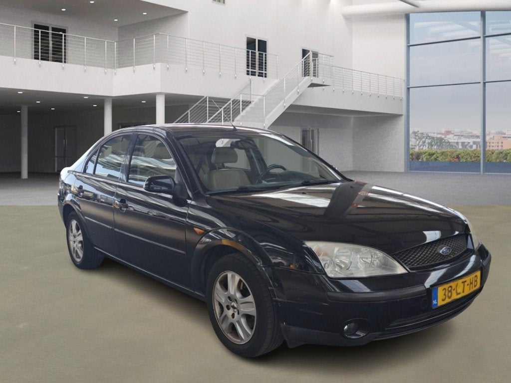 Ford Mondeo 2.0-16V Ghia, Auto's, Ford, Mondeo, Zwart, Automatische klimaatregeling, Euro 4