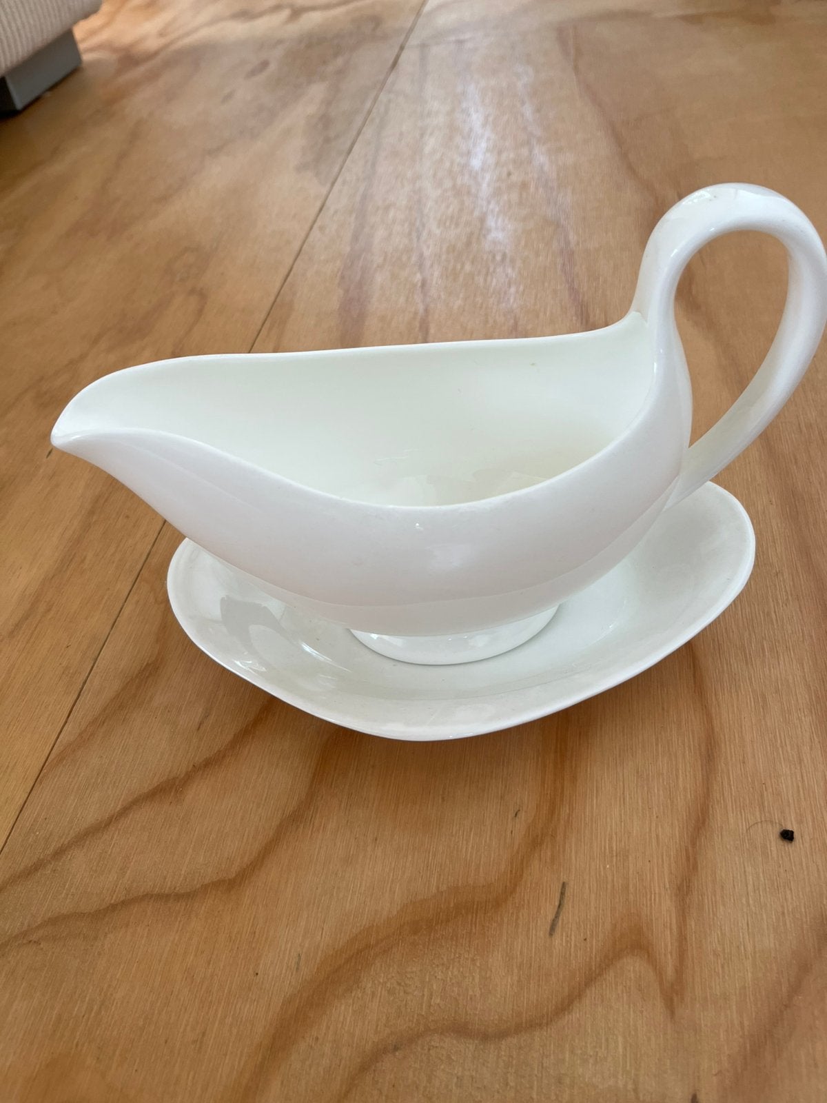 Wedgewood bone china sauskom, Ophalen of Verzenden