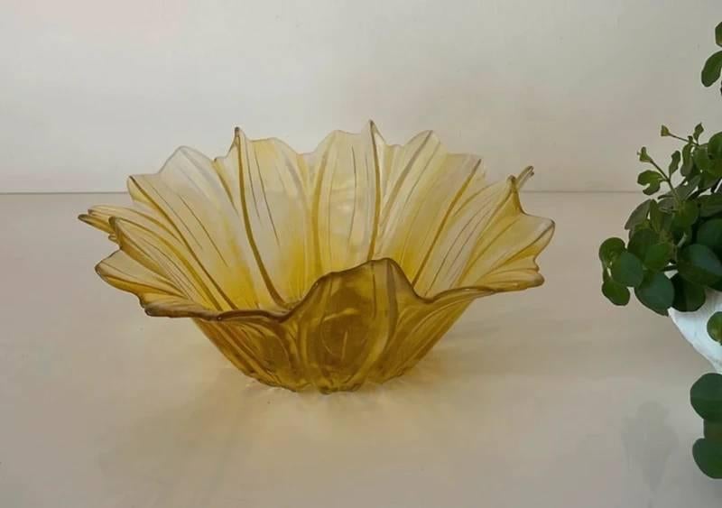 Glazen zonnebloem schaal, Ophalen of Verzenden