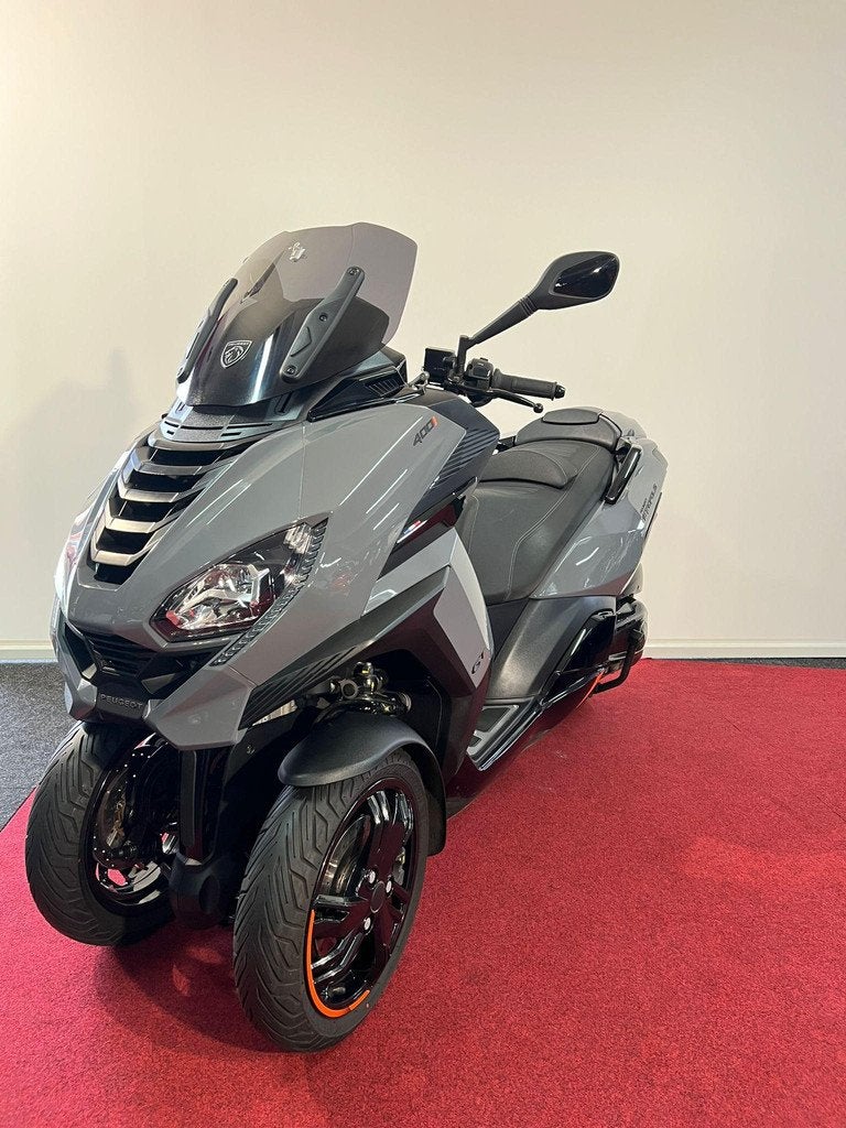 Peugeot Metropolis 400 GT ABS, Scooter, Bedrijf, Traction Control, Bonnetstraat 1
6718 XN  Ede, NL