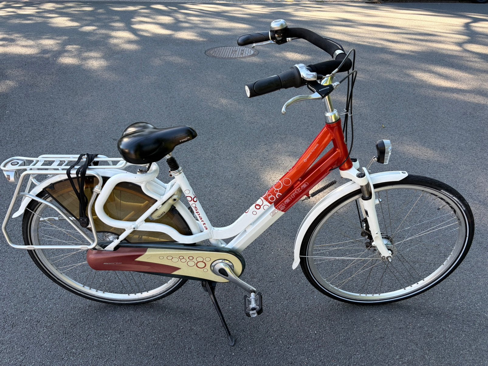 Mooie weinig gebruikte Sparta dames fiets met vering, Sparta, 53 tot 56 cm, Versnellingen, Ophalen of Verzenden