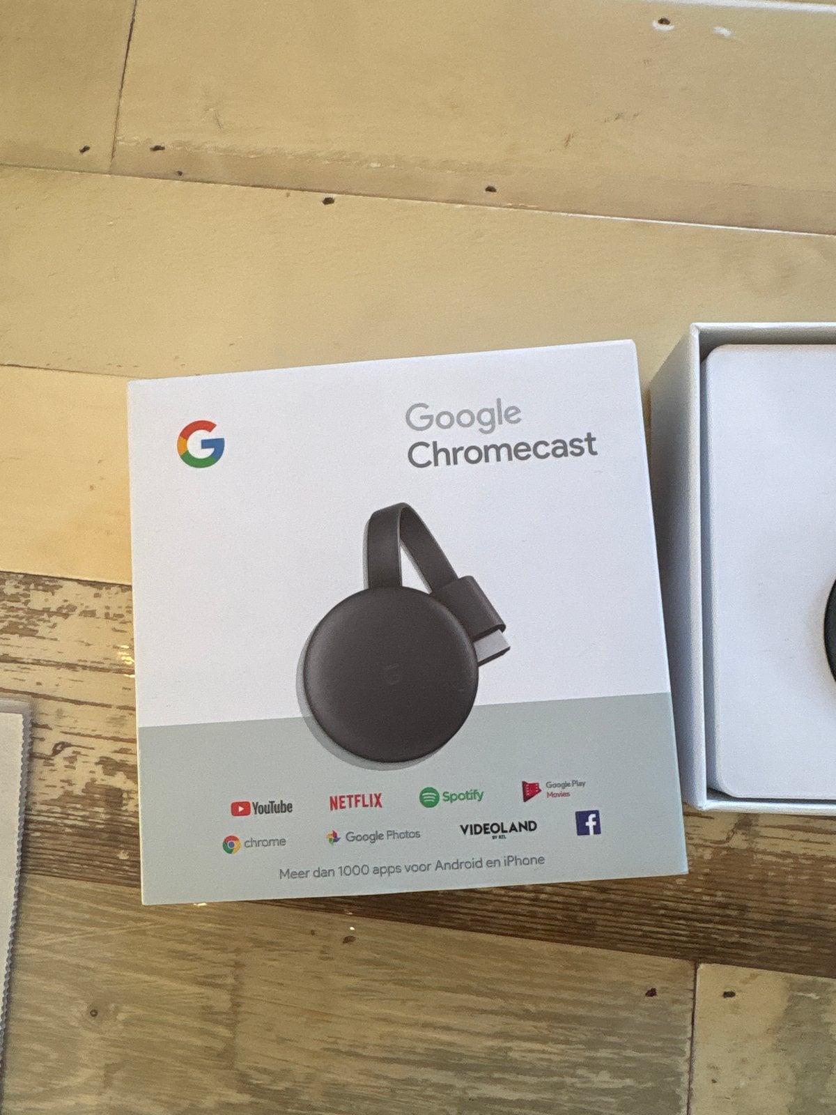 Google Chromecast - Stream eenvoudig naar je tv, Audio, Tv en Foto, Ophalen of Verzenden, Zo goed als nieuw, HDMI, Zonder harde schijf