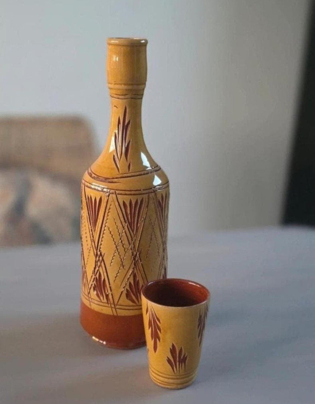 aardewerk decoratiefles met beker, Ophalen of Verzenden