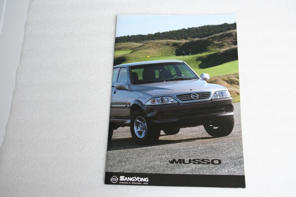 Folder SsangYong Musso + tech specificatie (6-2001) (14), Ophalen of Verzenden, Nieuw, Overige merken