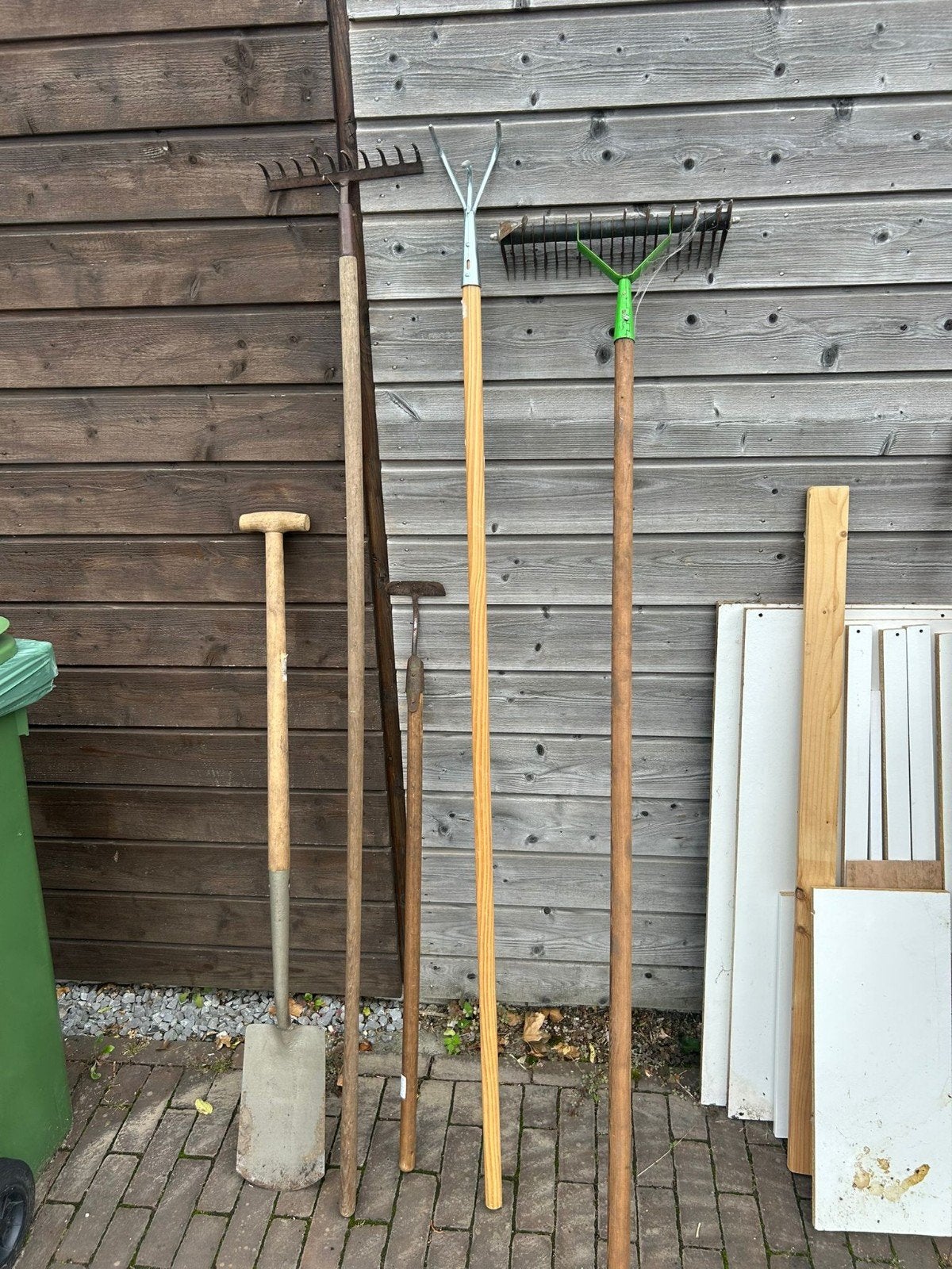 compleet tuingereedschap (zie ook andere fotos), Tuin en Terras, Ophalen of Verzenden, Minder dan 180 cm, Palen