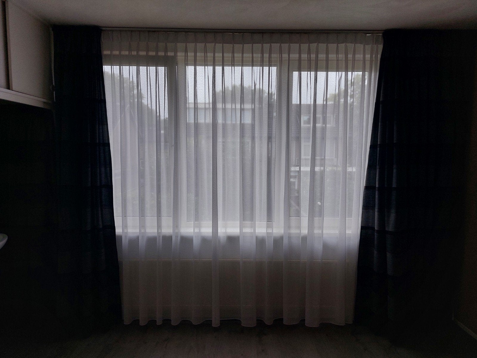 Witte Vitrage Gordijnen 300x250cm met haken, Ophalen, Vitrage, Gebruikt, Met haken