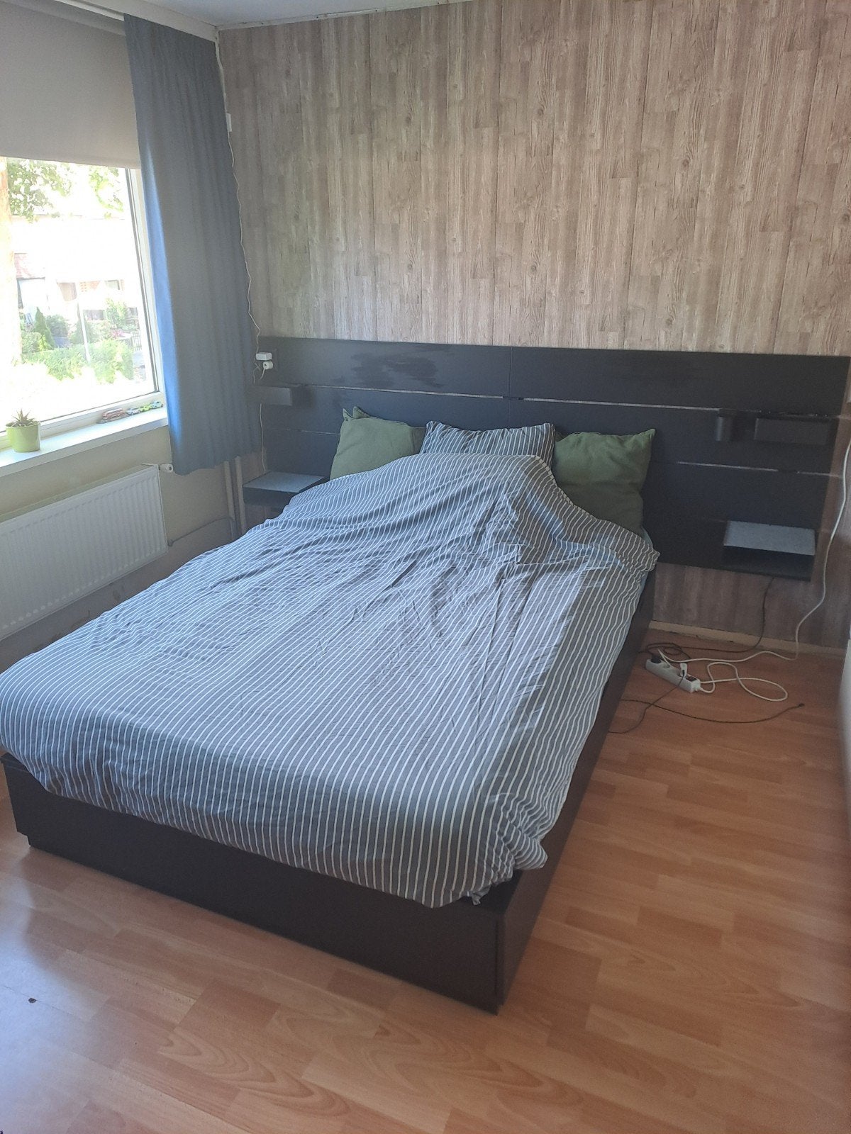 ikea bedombouw met achterwand, Zwart, Tweepersoons, Zo goed als nieuw, 200 cm